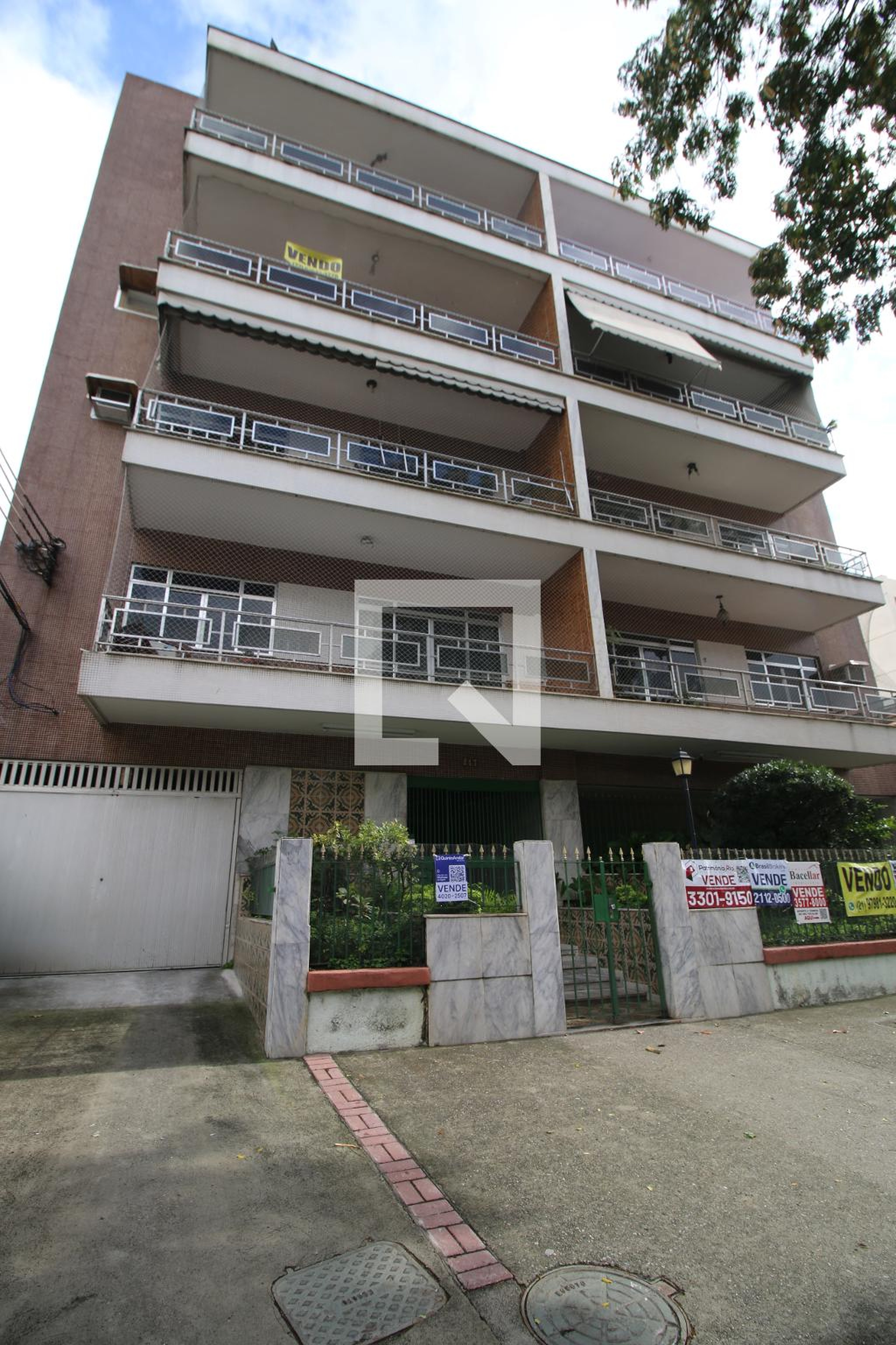 Fachada do Prédio Edifício Halley