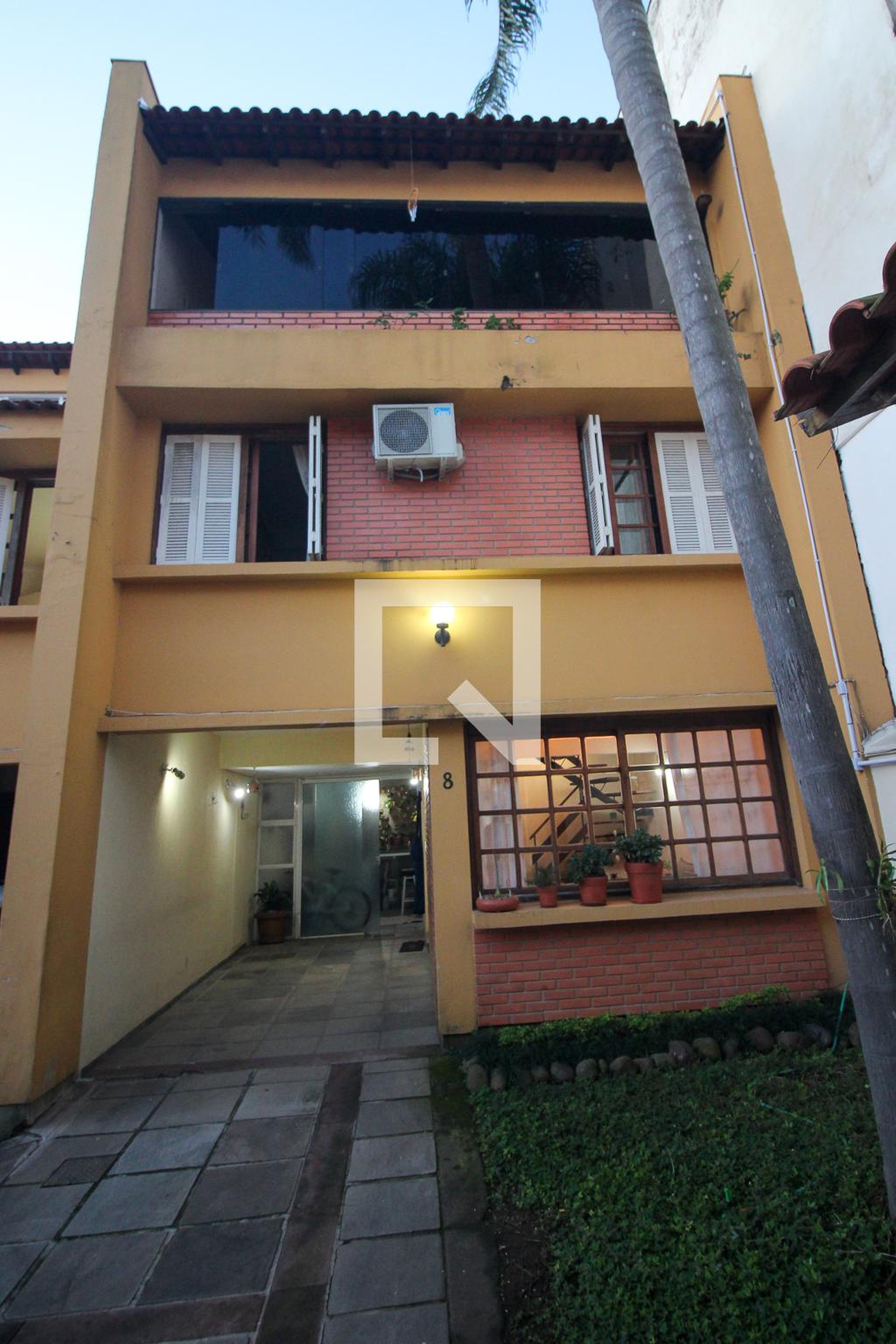 Fachada Condomínio em Rua General Gomes Carneiro, 80