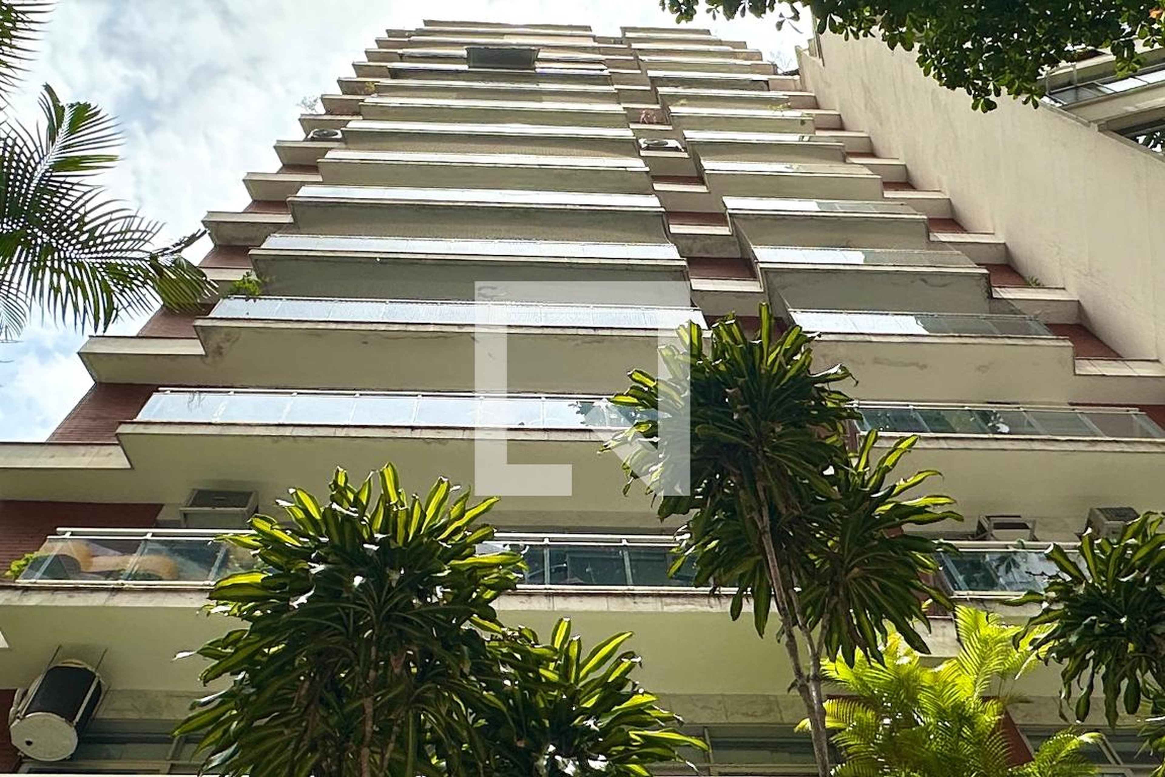 Fachada Condomínio Solar Princesa Eugênia