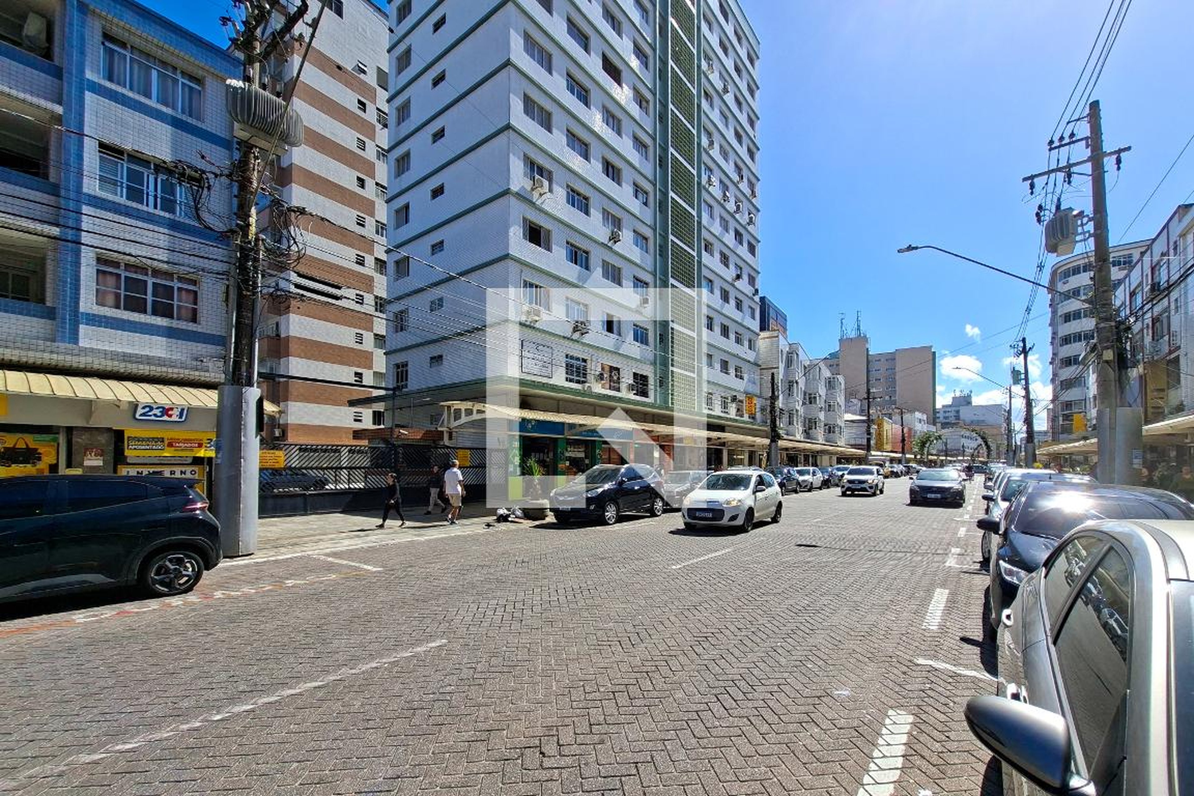 Fachada do Prédio Condomínio Long Beach