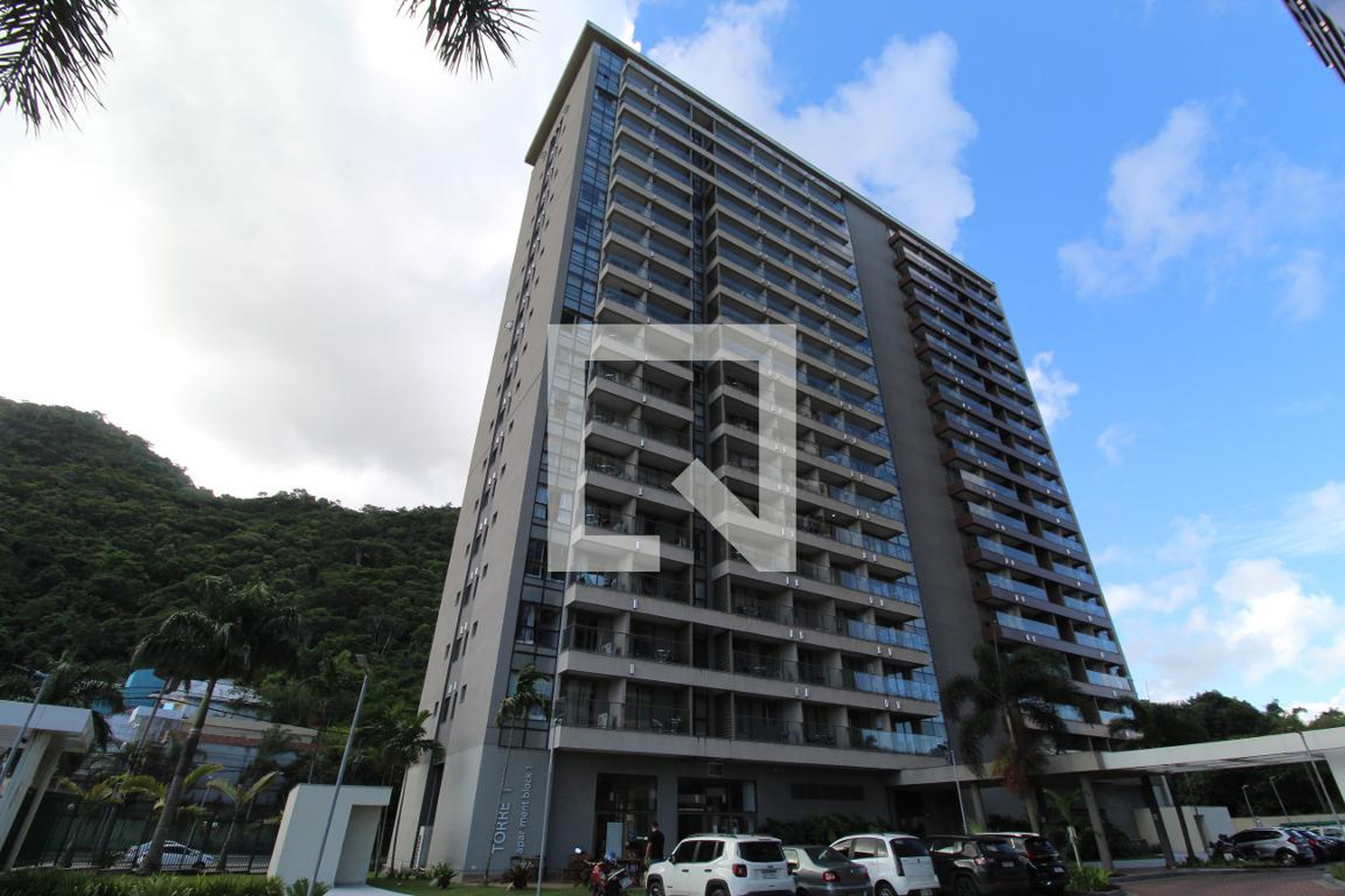 Fachada Condomínio Via Premiere