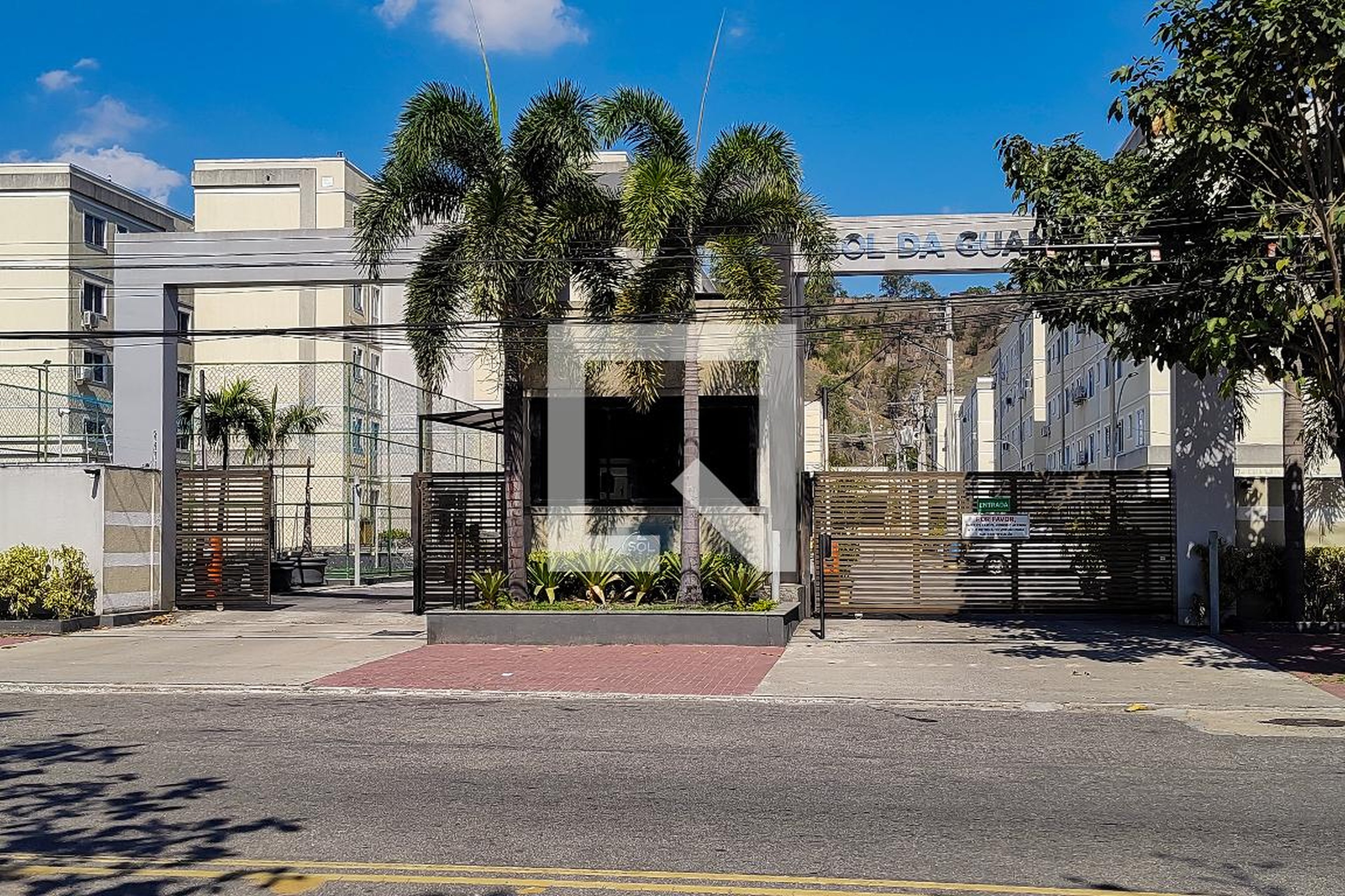 Fachada do condomínio Condomínio Sol da Guanabara