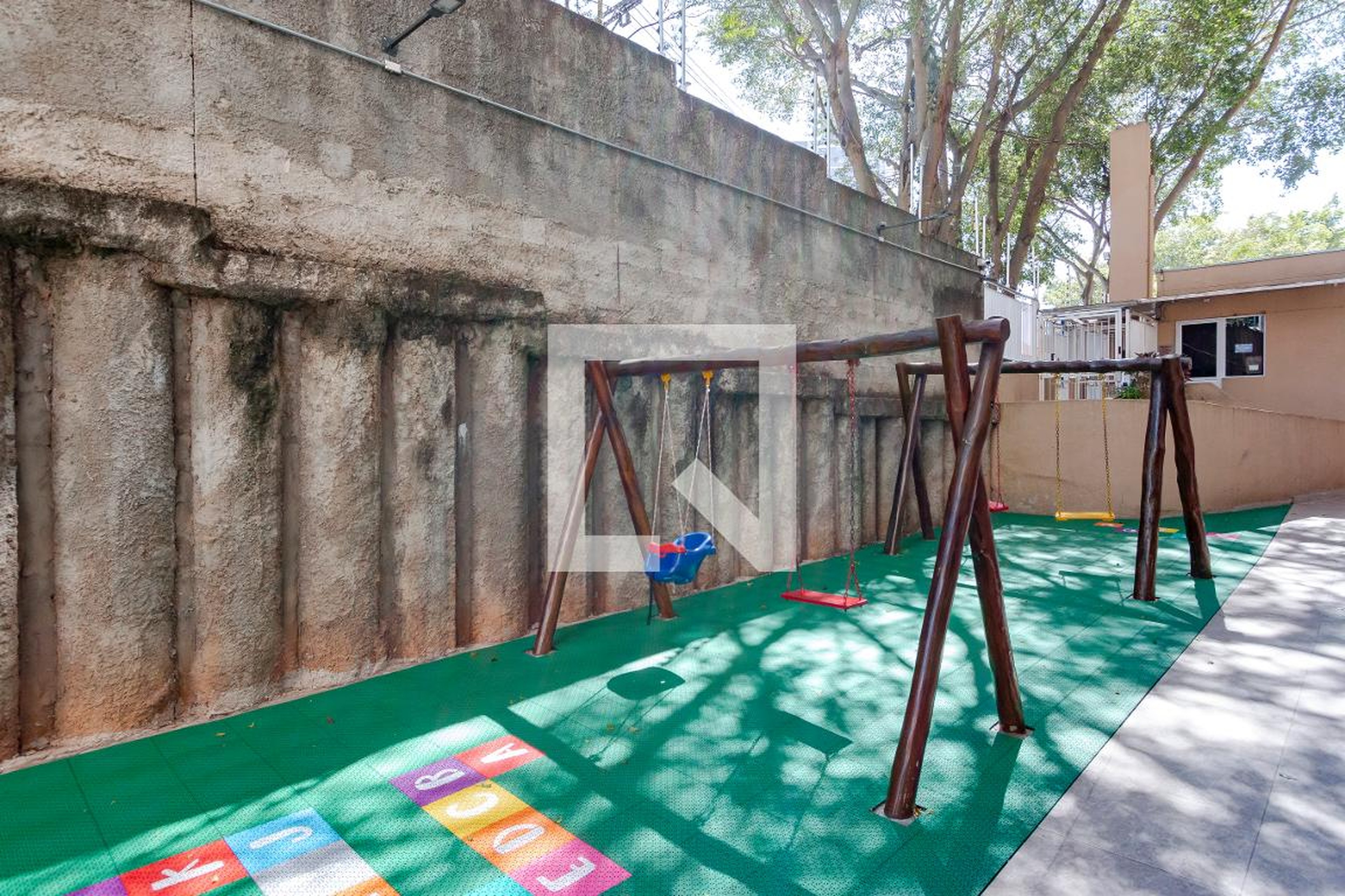 Playground - Família Santa Archélia