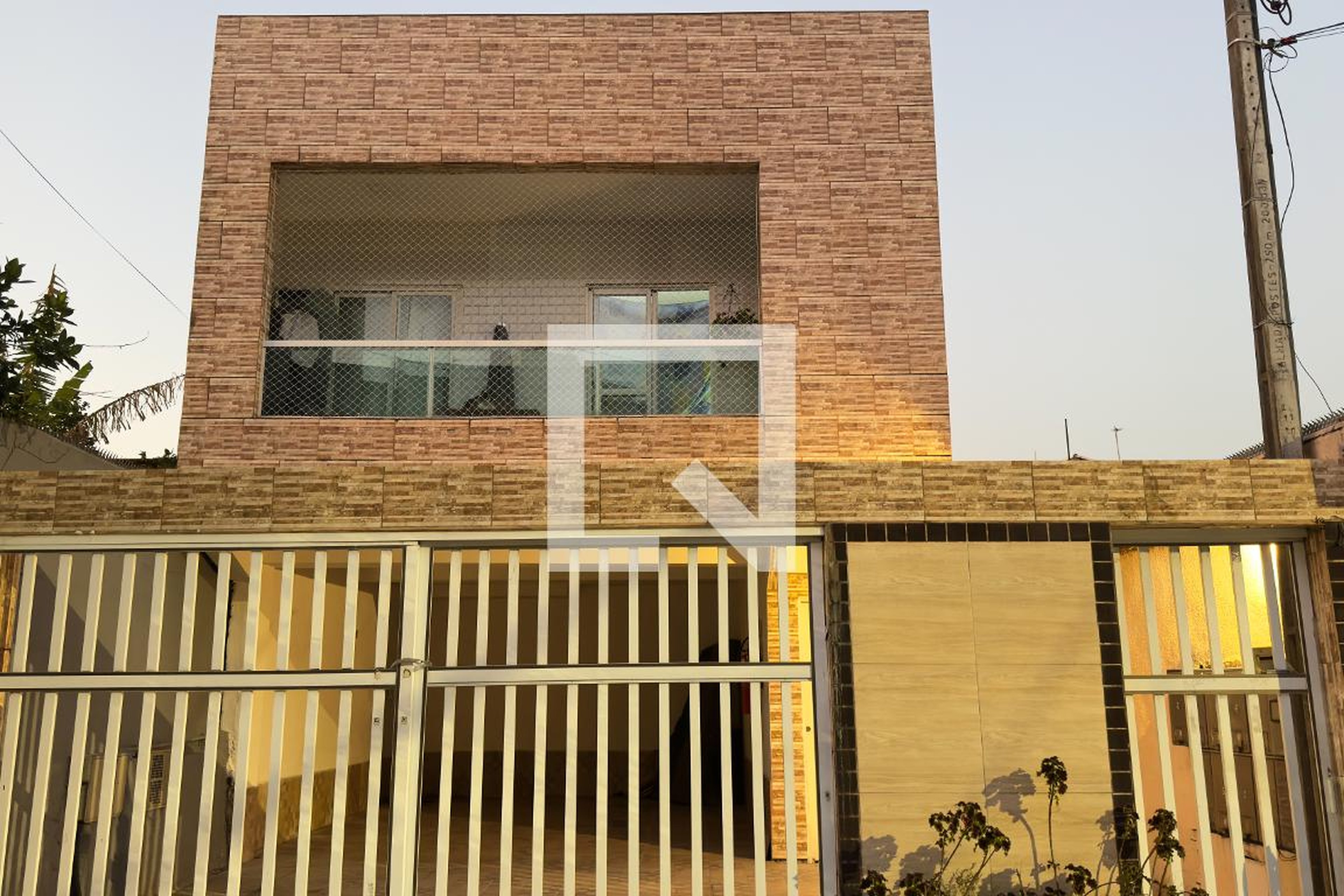 Fachada Condomínio em Rua São Benedito, 450