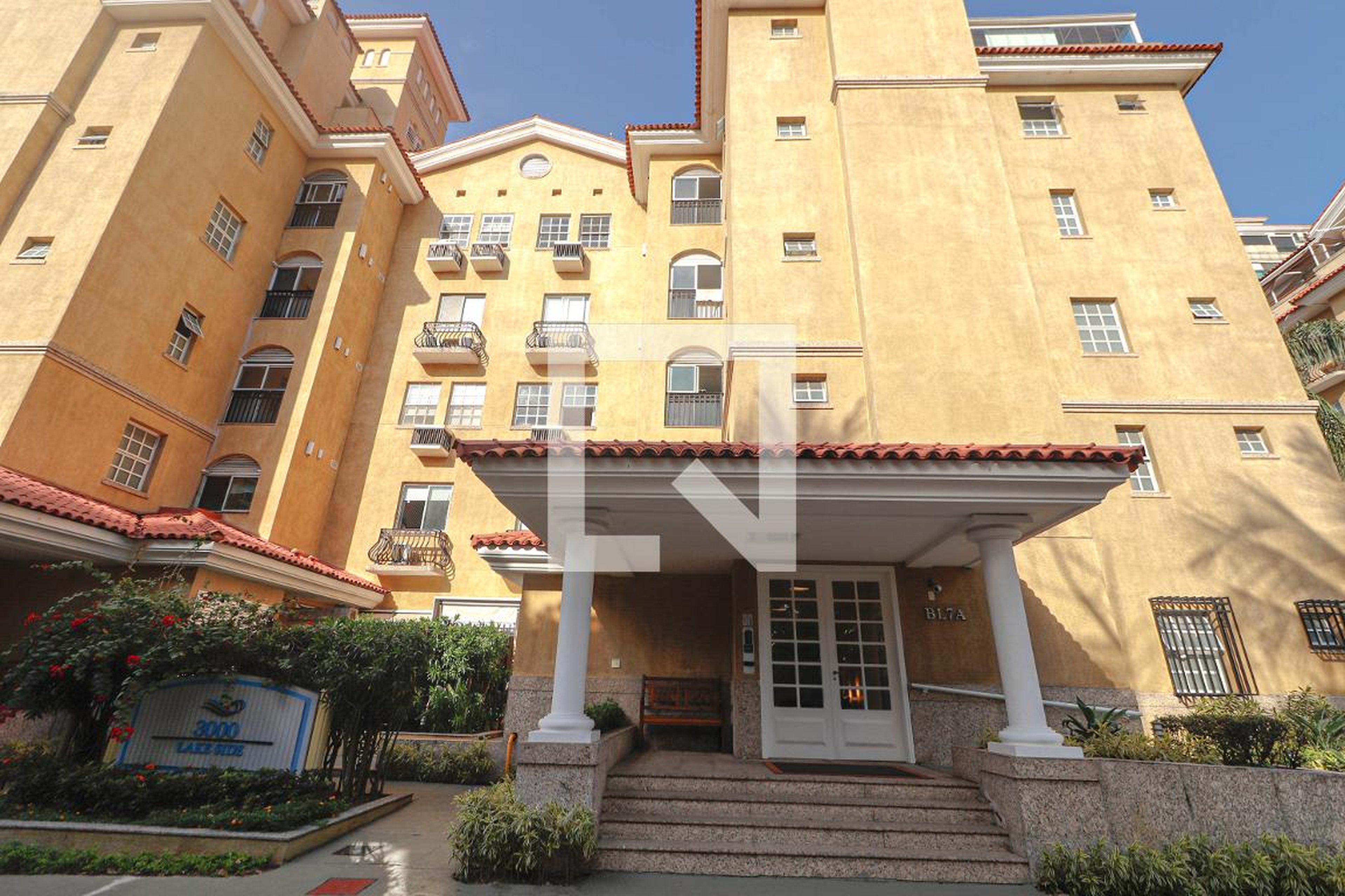 Fachada Condomínio Ocean Front