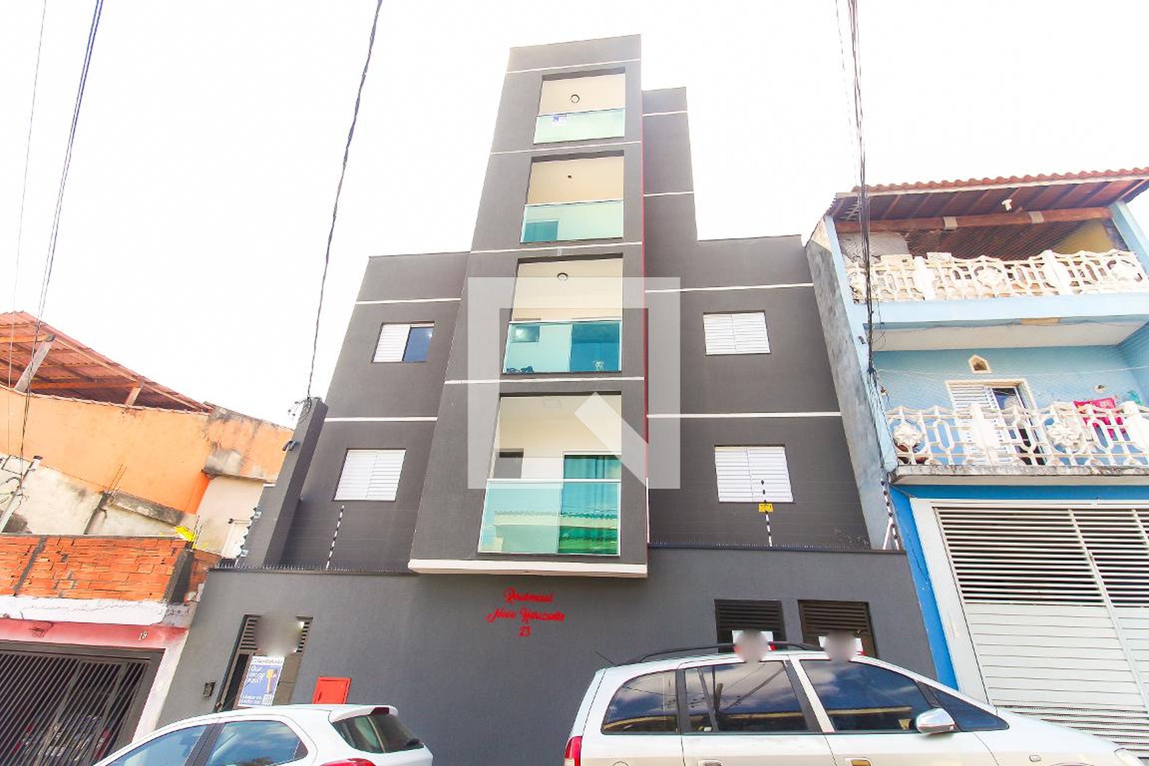 Fachada Condomínio em Rua Maximiano Pereira da Silva, 203