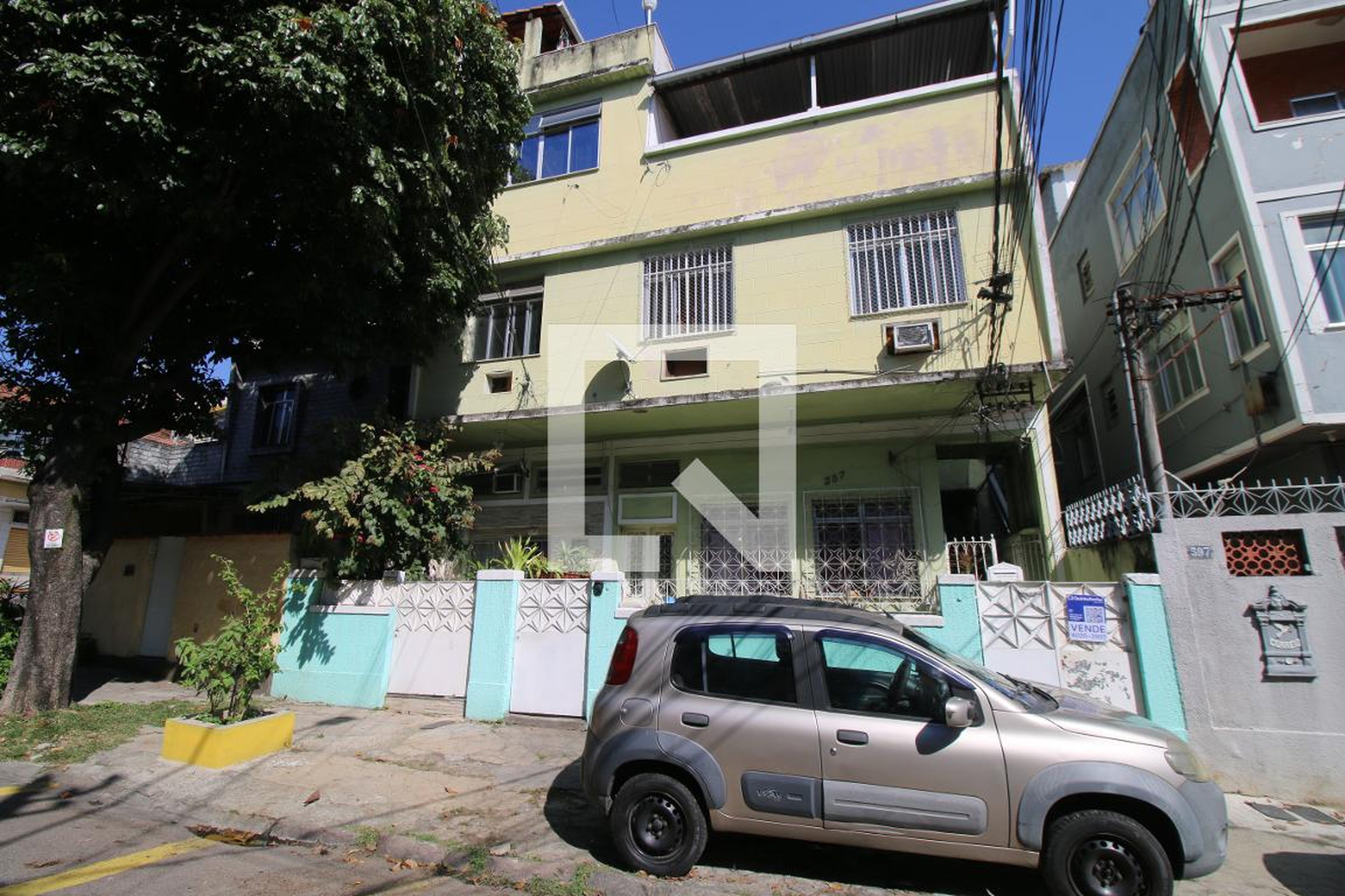 Fachada do Prédio Condomínio em Rua São Leonardo, 66