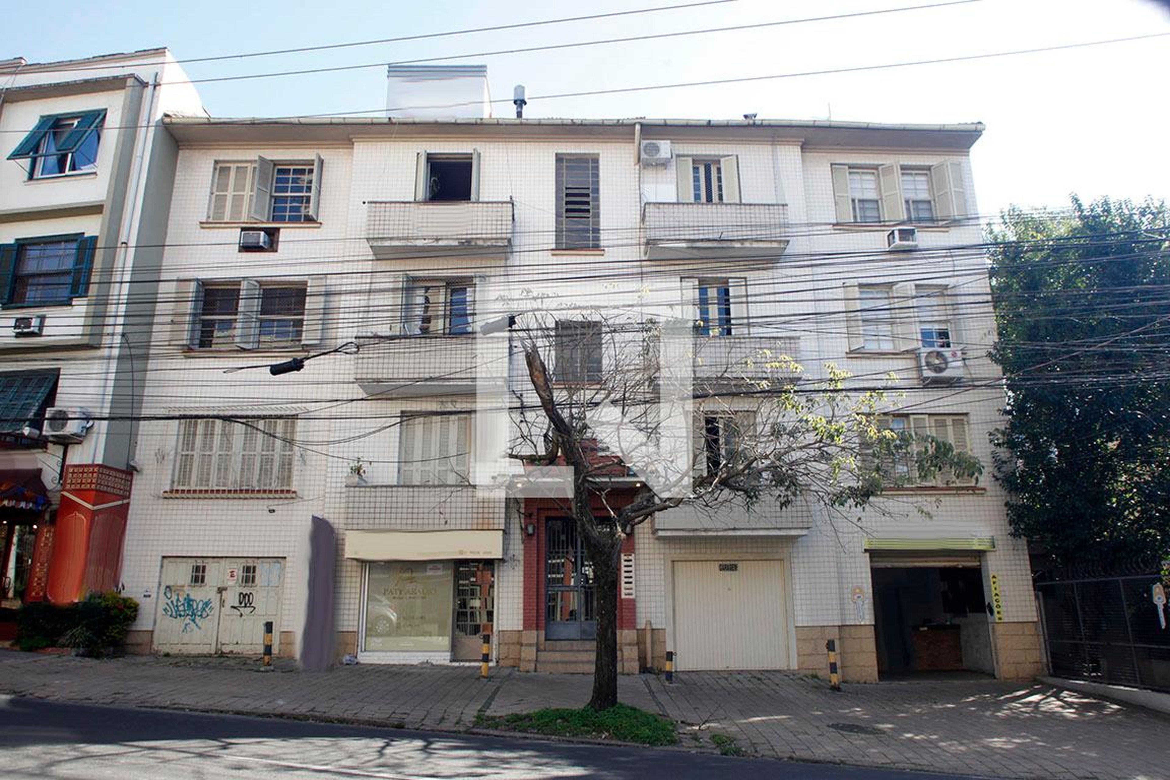 Fachada Condomínio em Rua Quintino Bocaiúva, 325