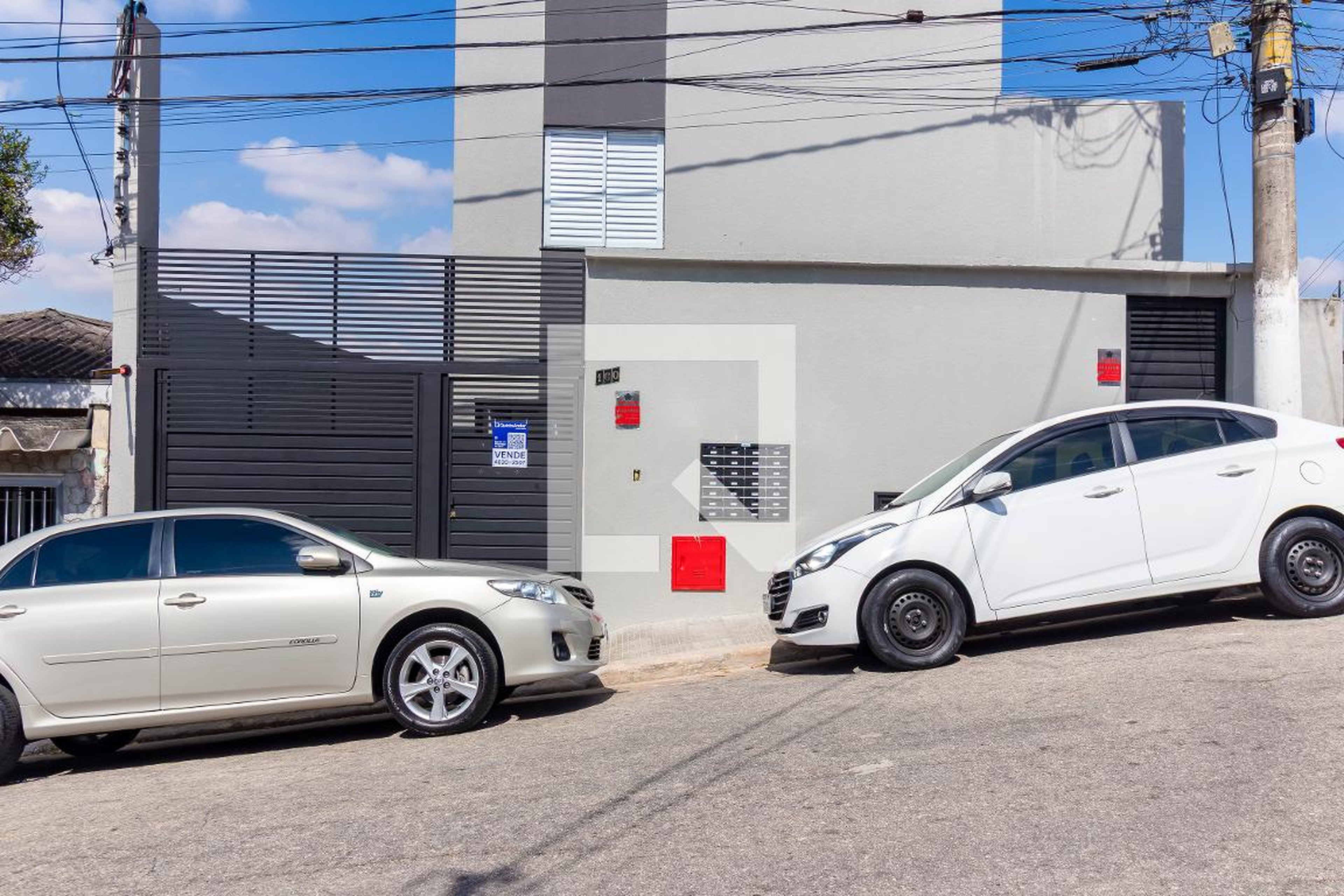 Fachada Condomínio em Rua Mário Graccho, 160