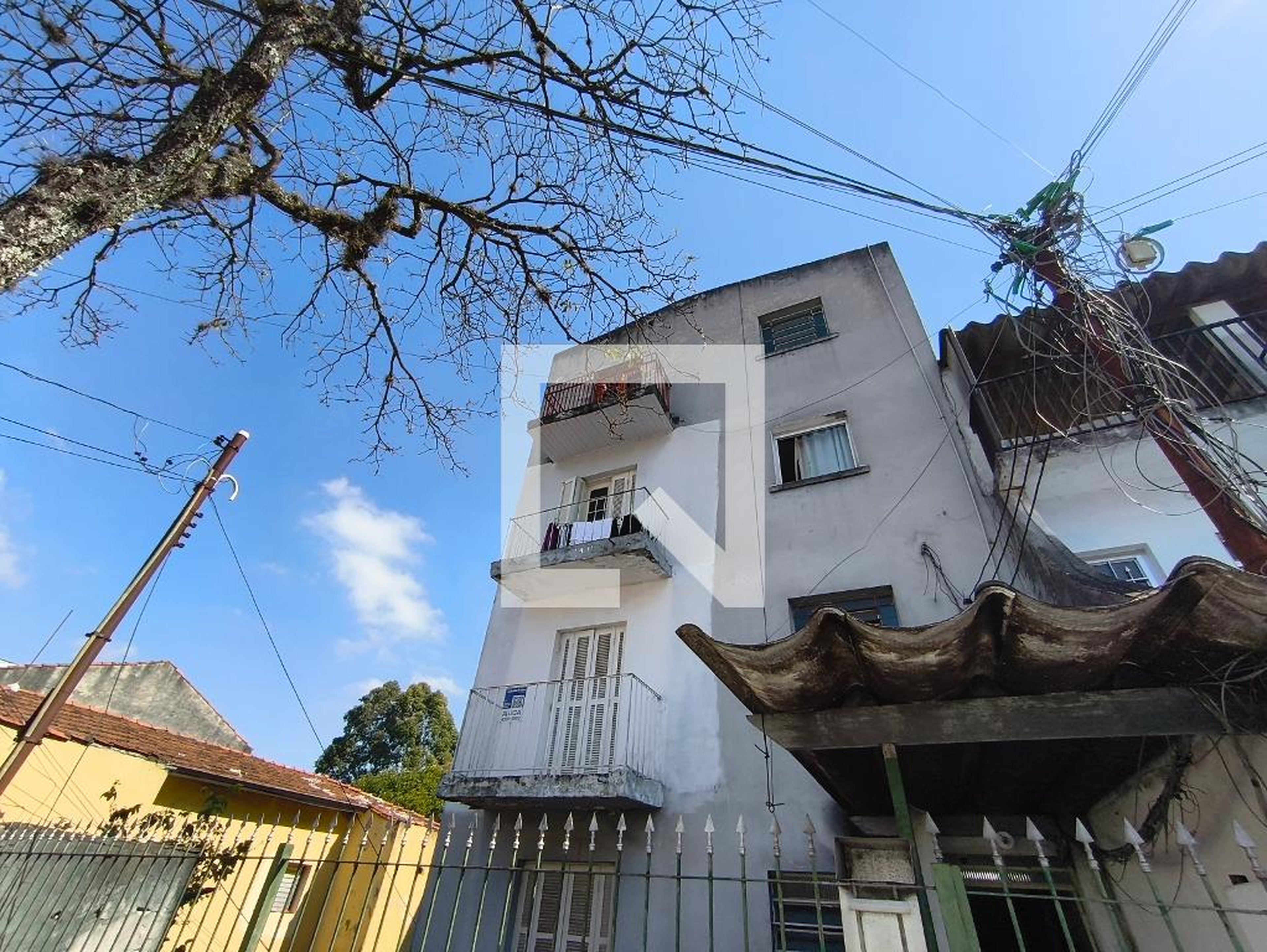 Fachada Condomínio em Rua Doutor Mário Vicente, 898