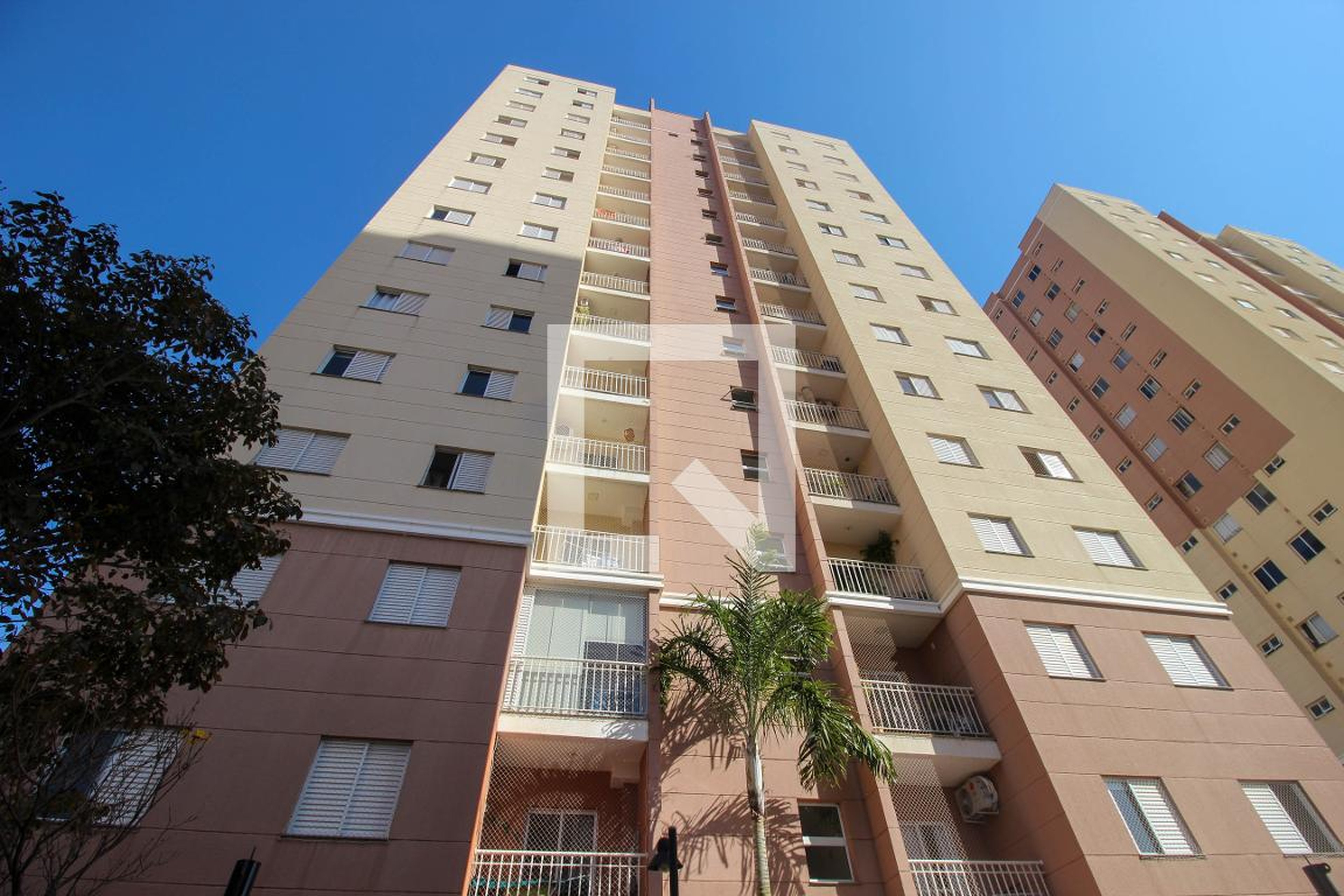 Fachada Condomínio Reserva São Carlos