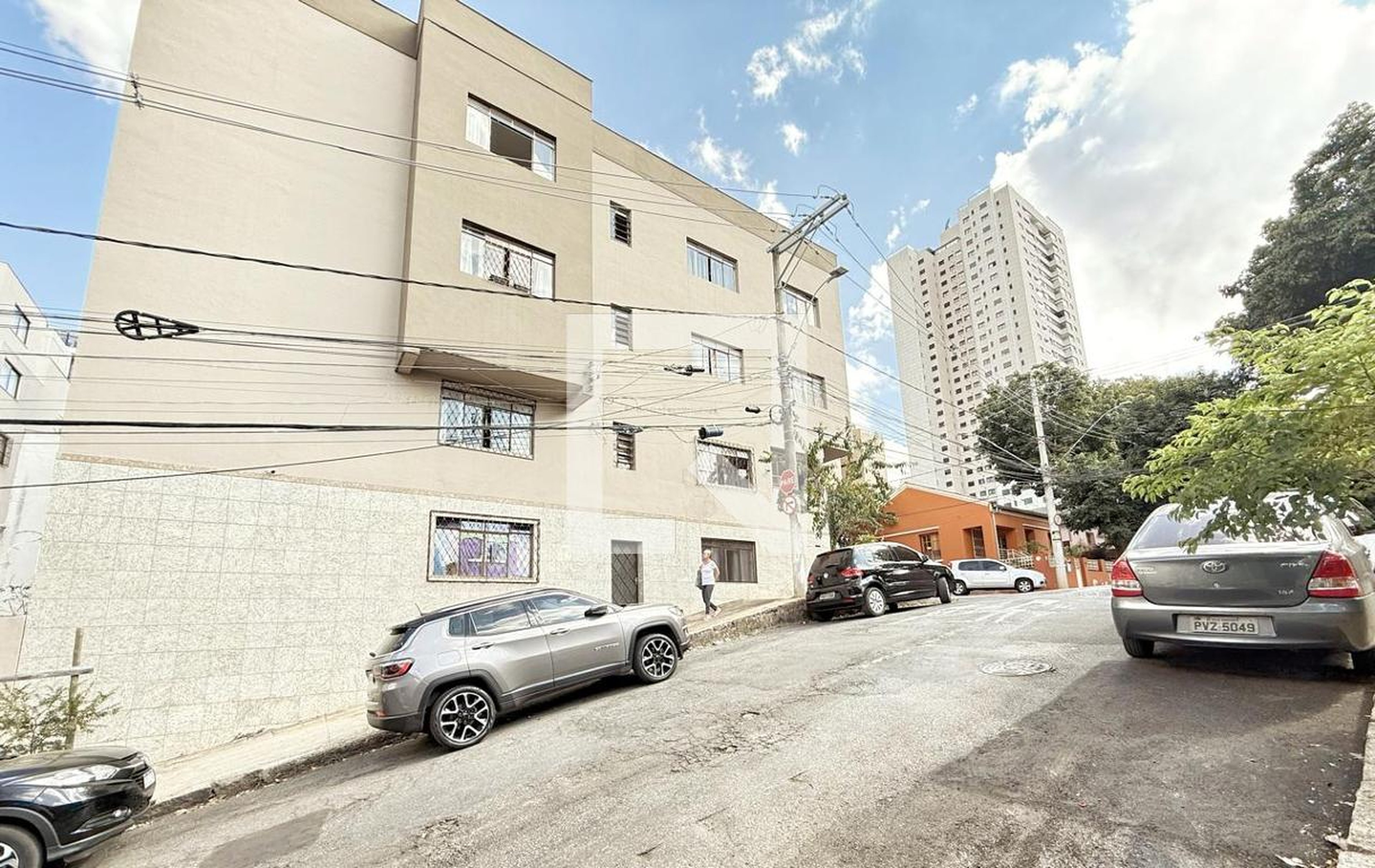 Fachada Condomínio em Rua Congonhas, 455