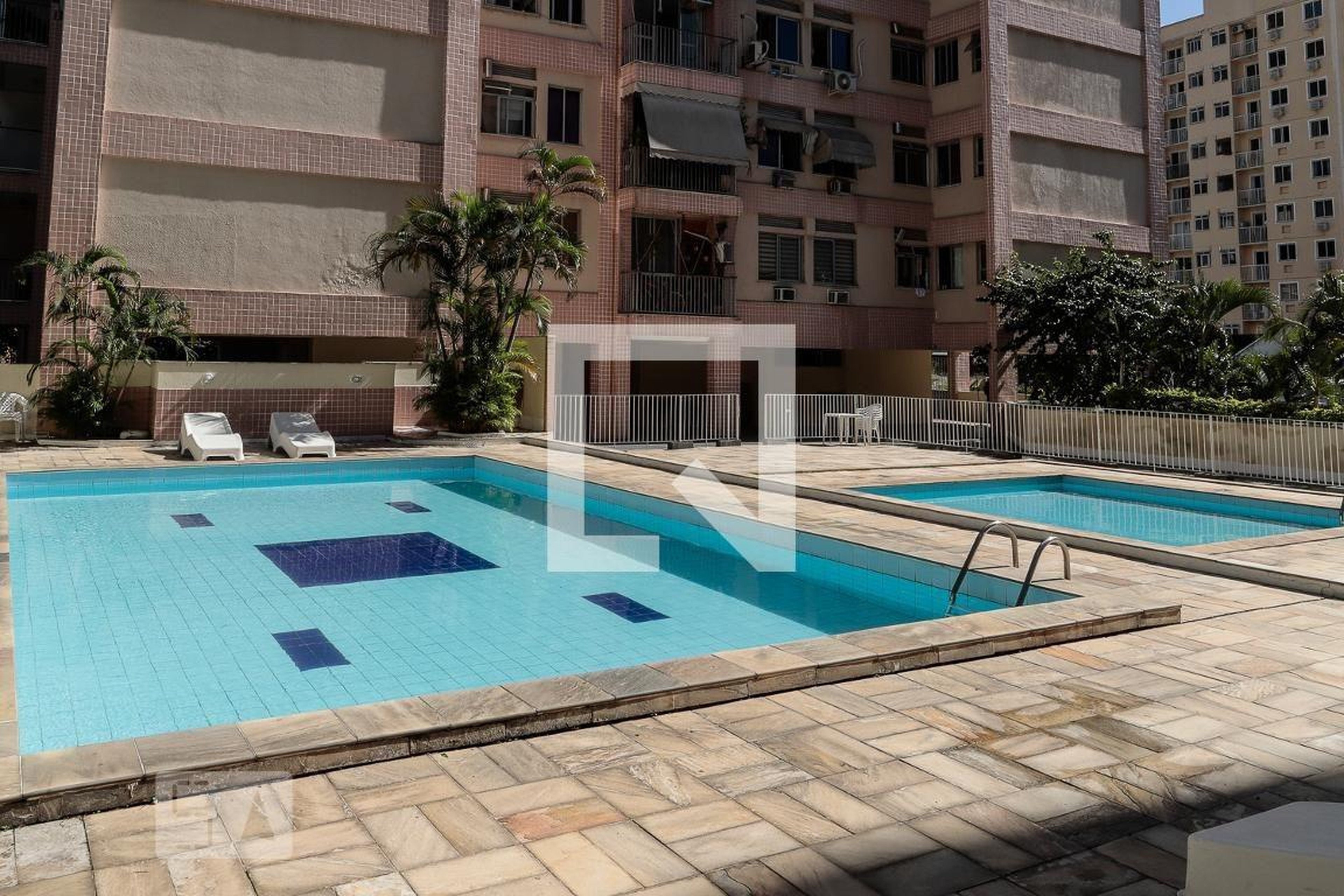 Piscina - Residência Reno