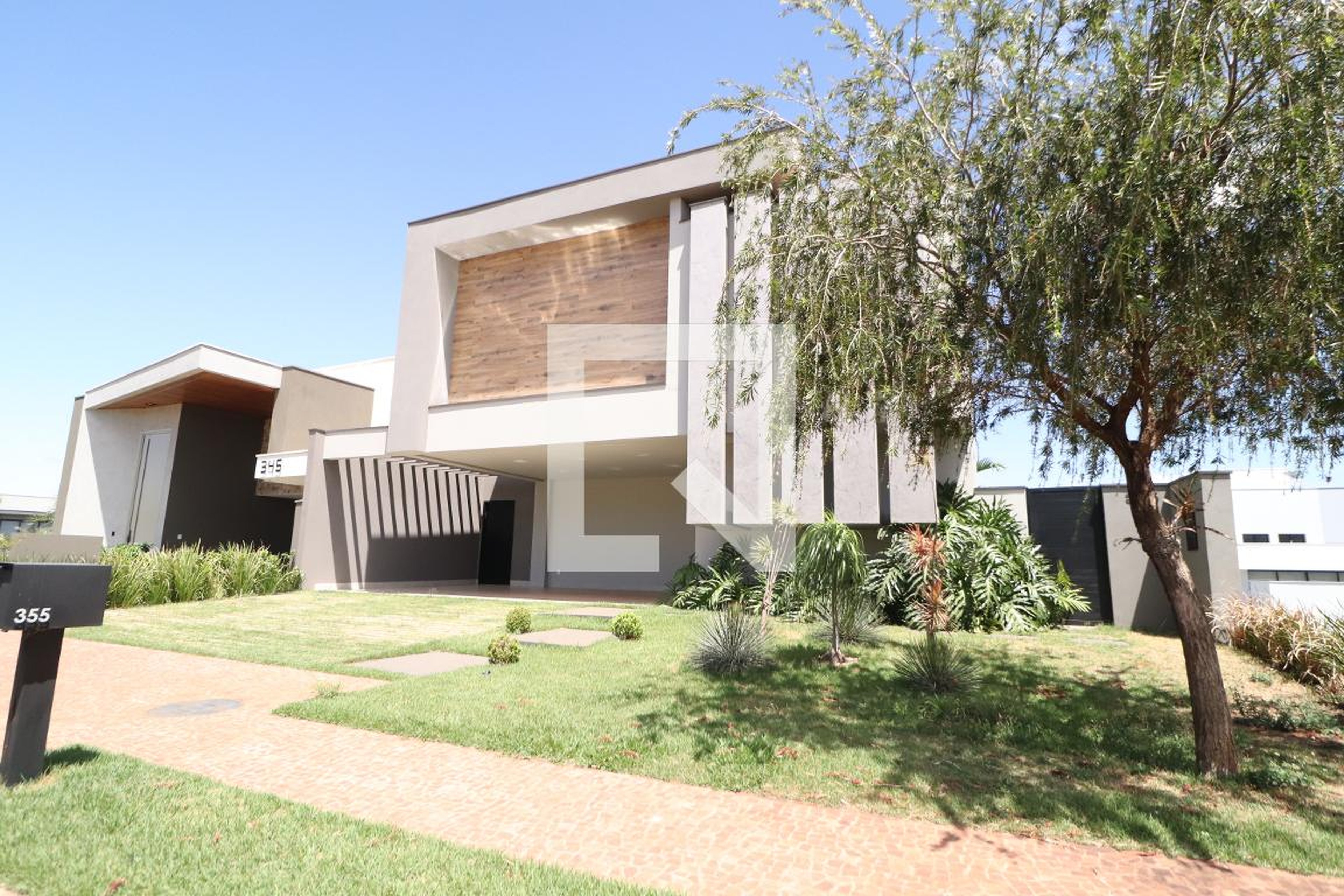 Fachada Condomínio Alphaville 1