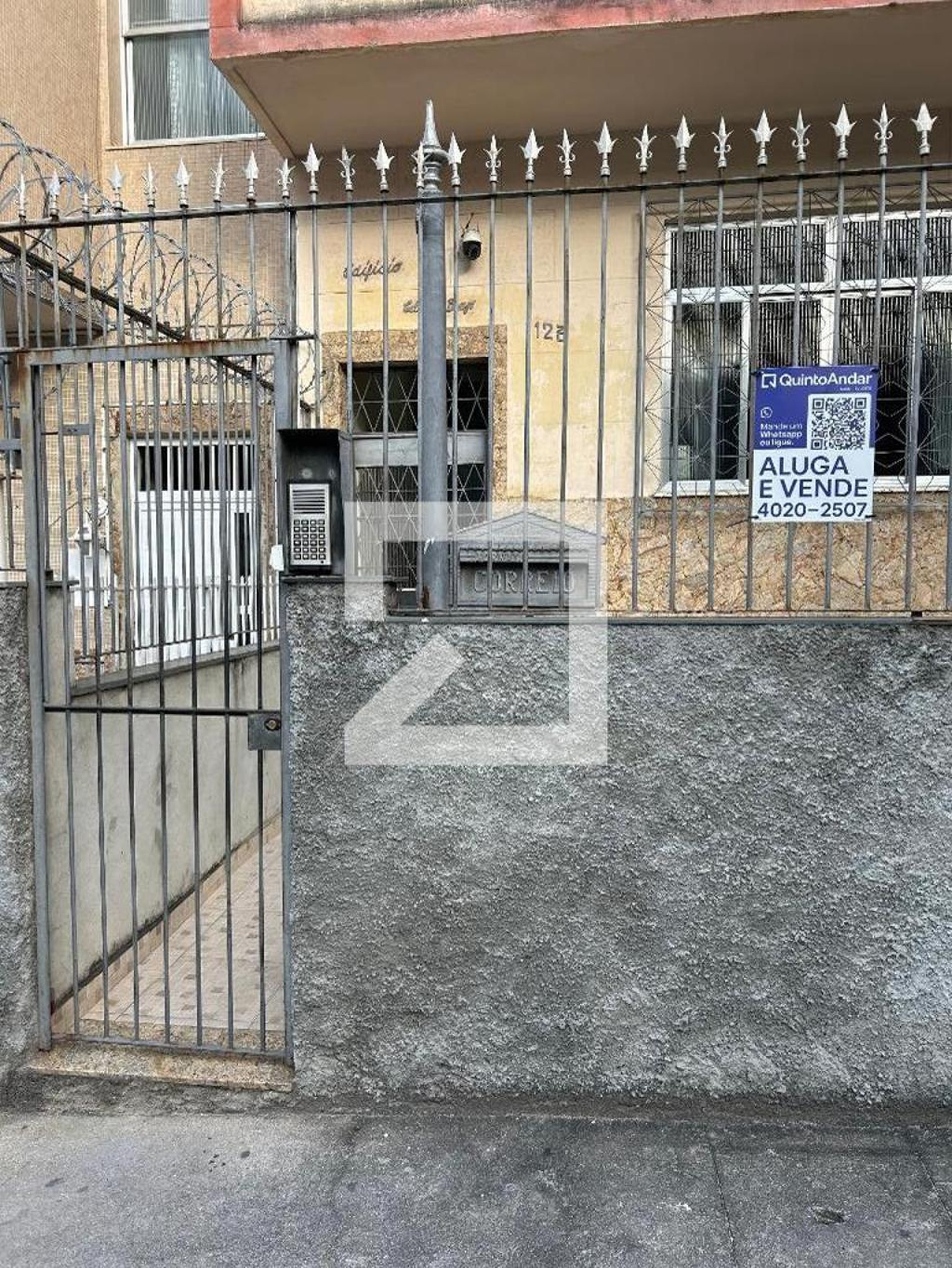 Fachada Condomínio em Rua Braulio Muniz, 123