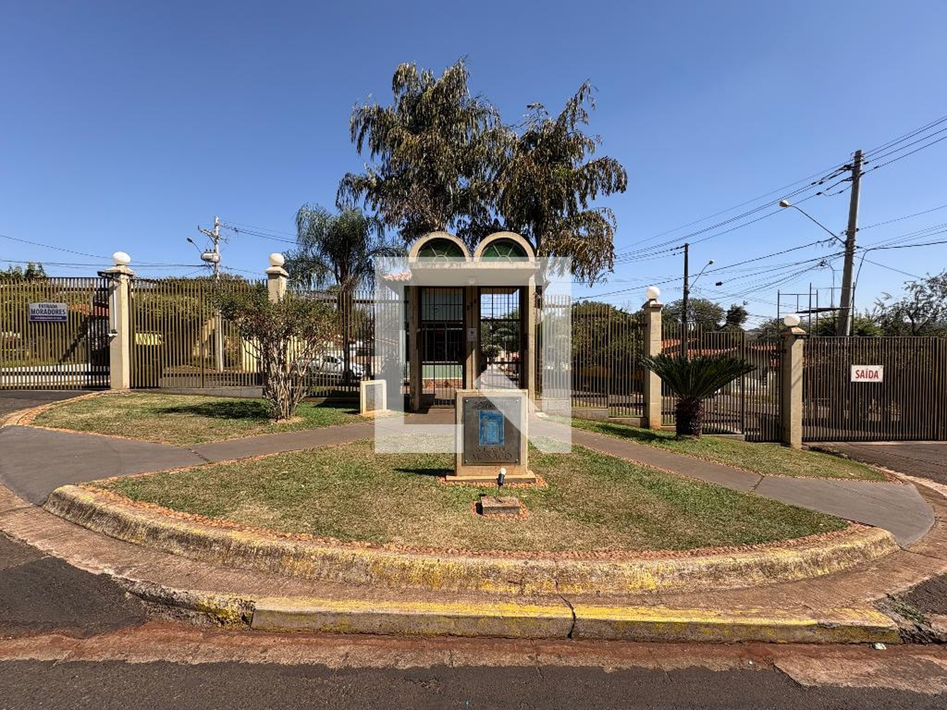 Fachada Condomínio Villas di Monaco