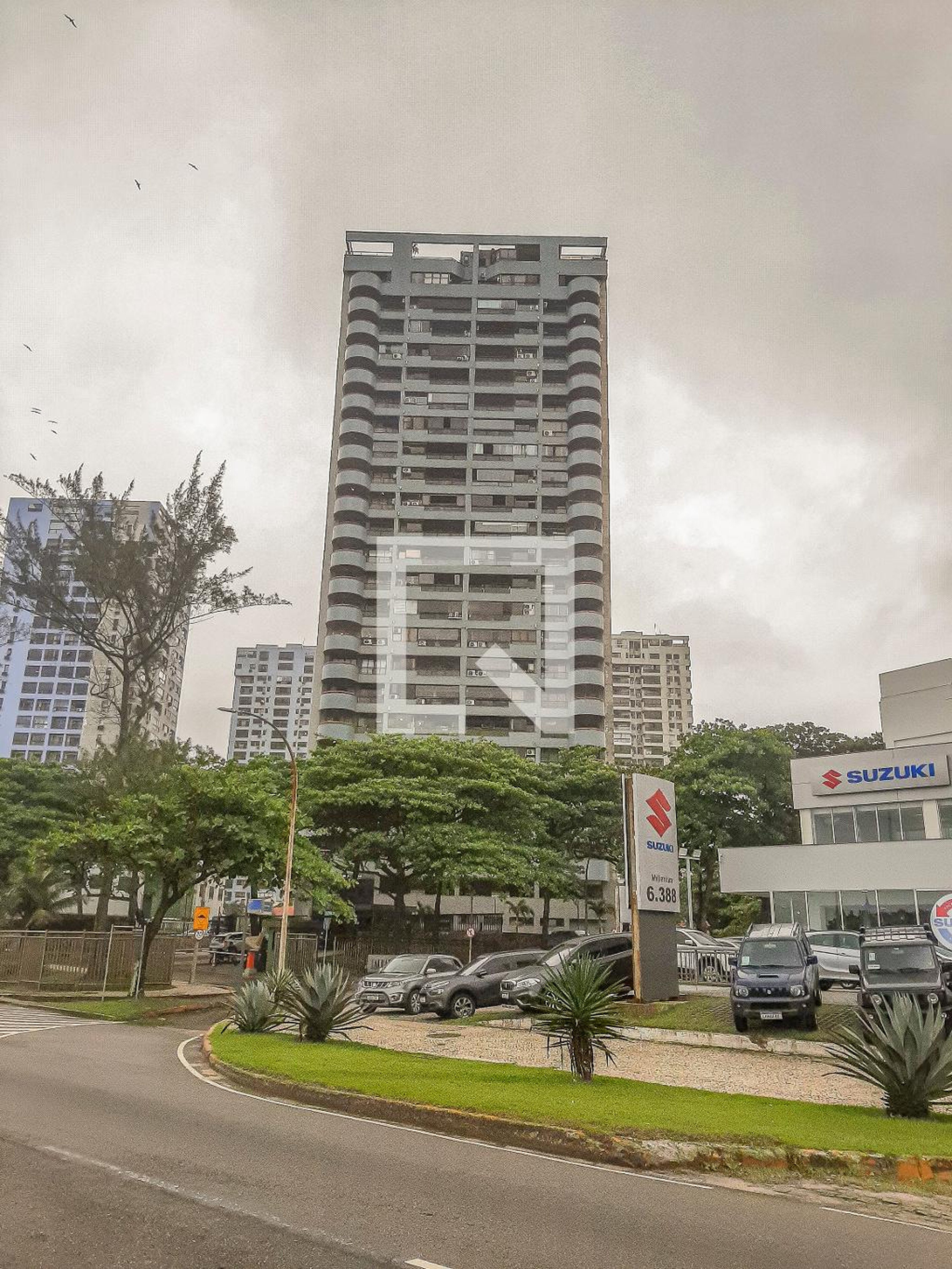 Fachada Condomínio Alfa Barra