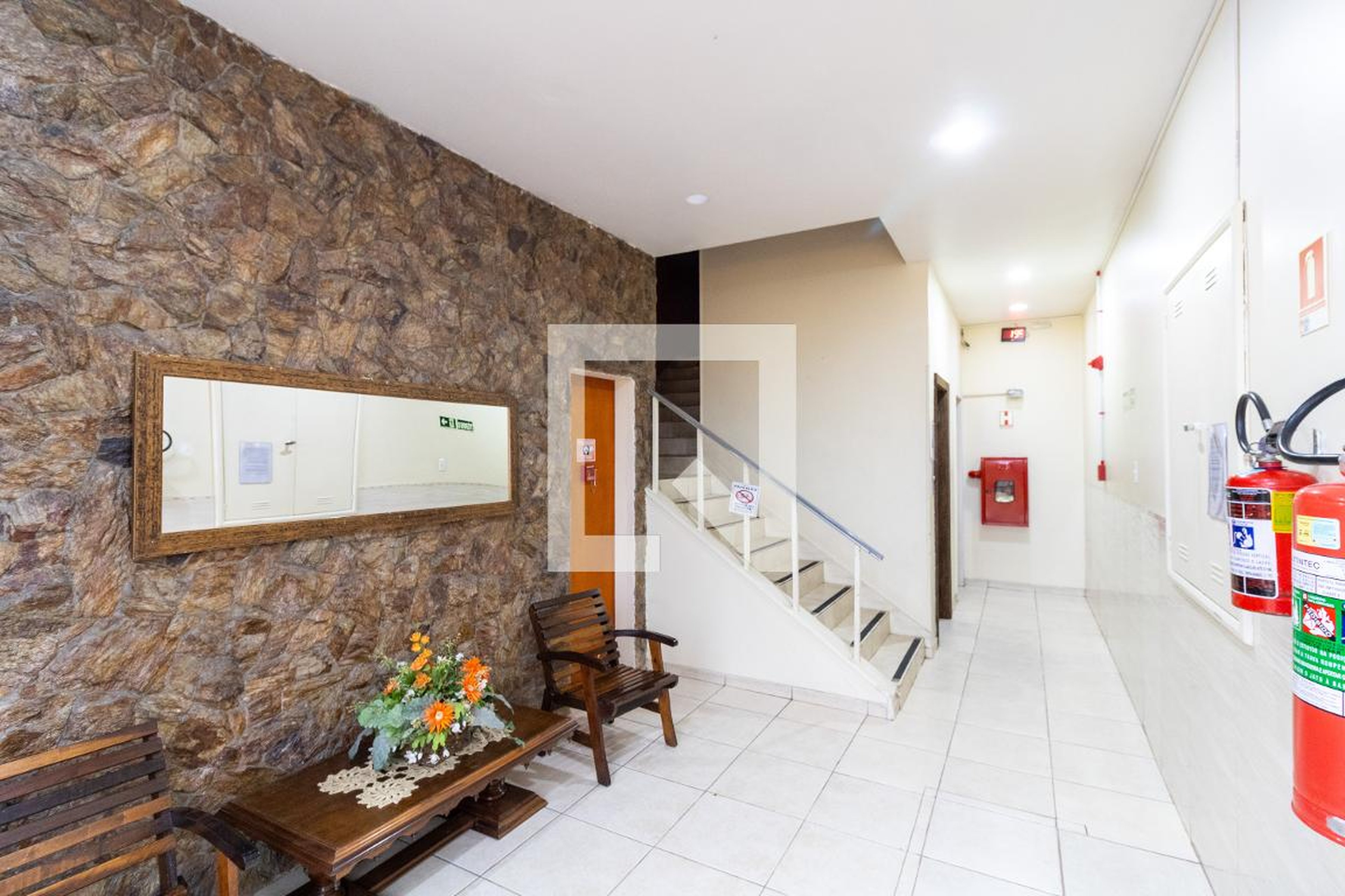 Hall de Entrada - Hank