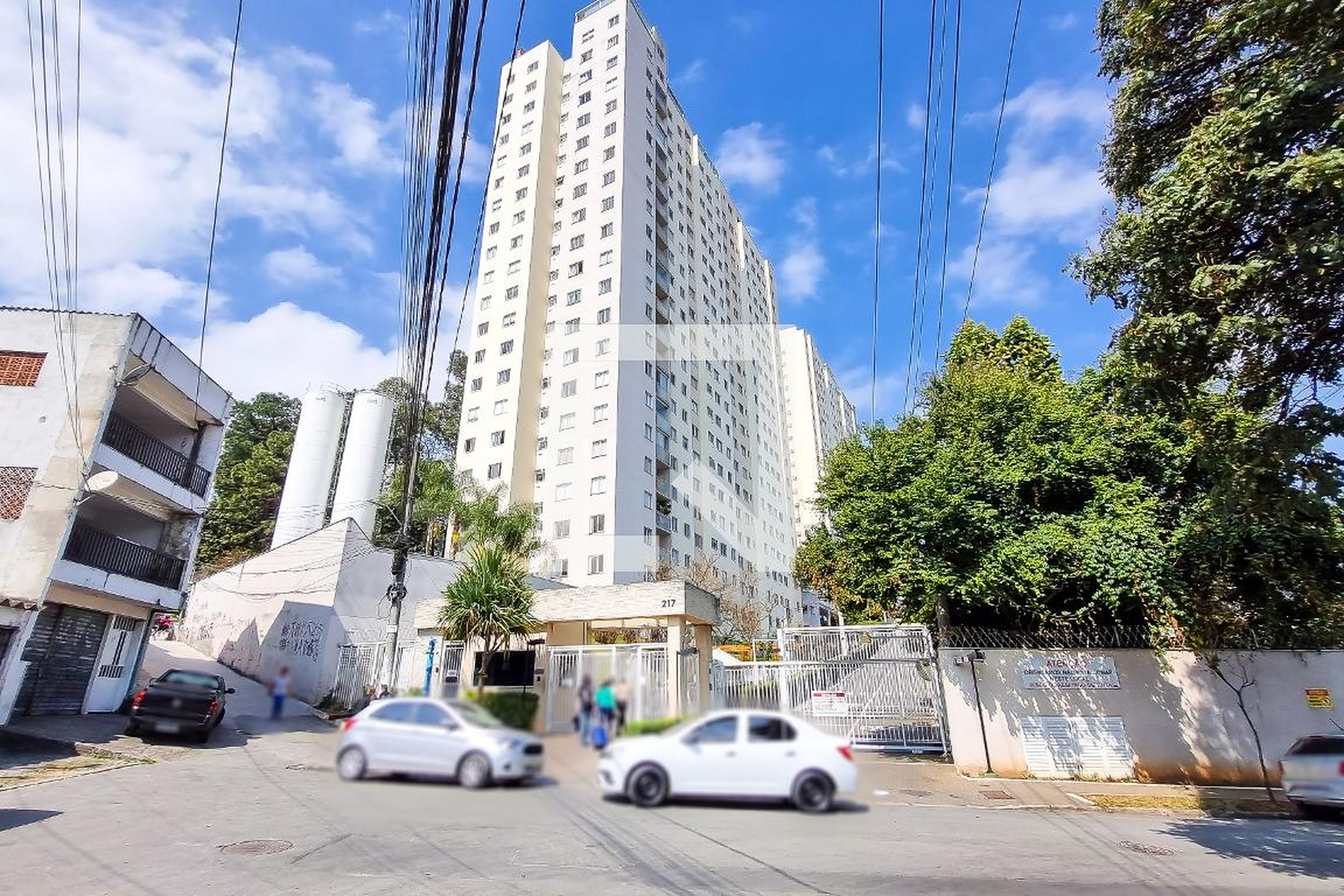 Fachada do Prédio Condomínio em Rua Joaquim Roseira, 100