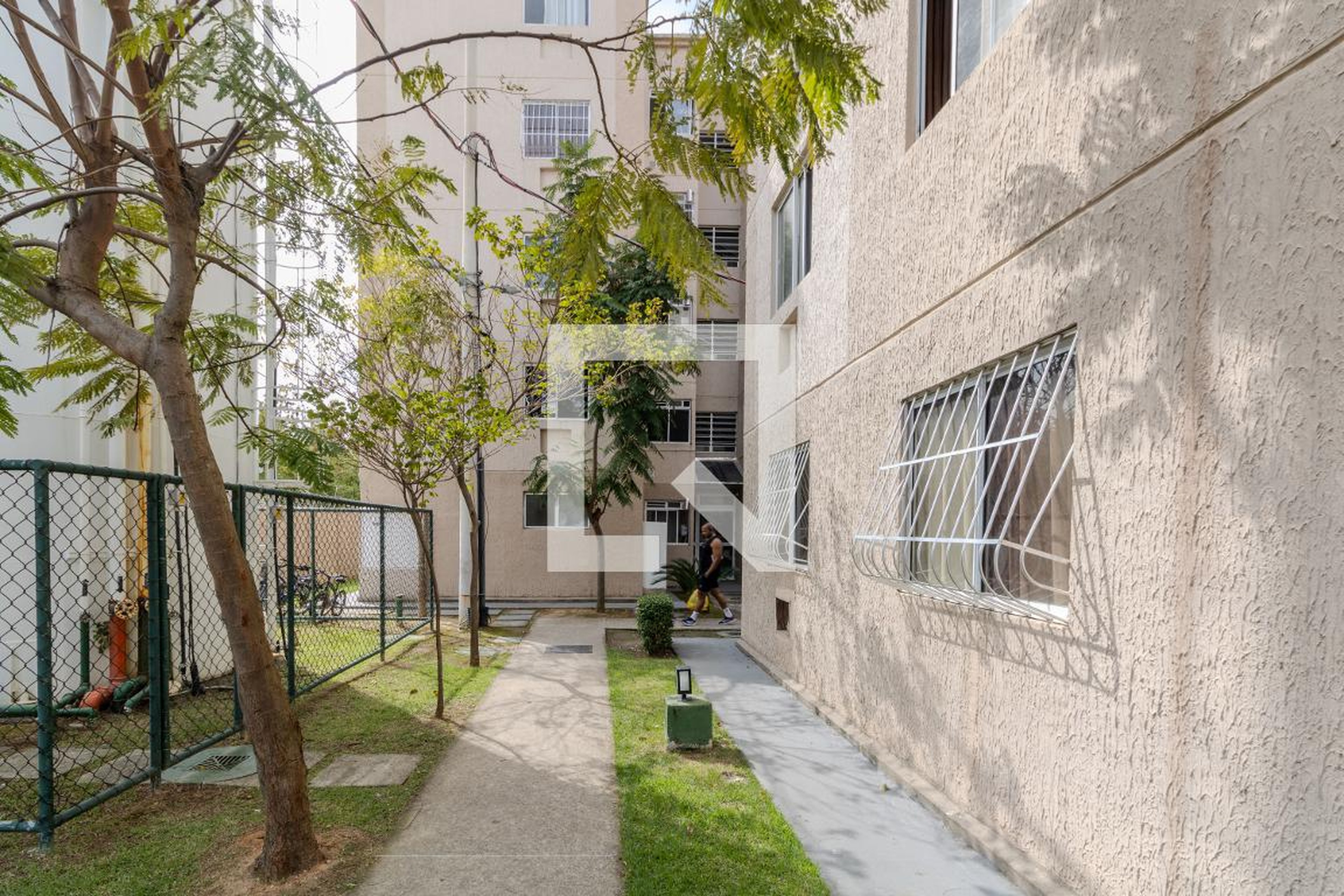 Fachada do Prédio Condomínio Esmeralda Ville