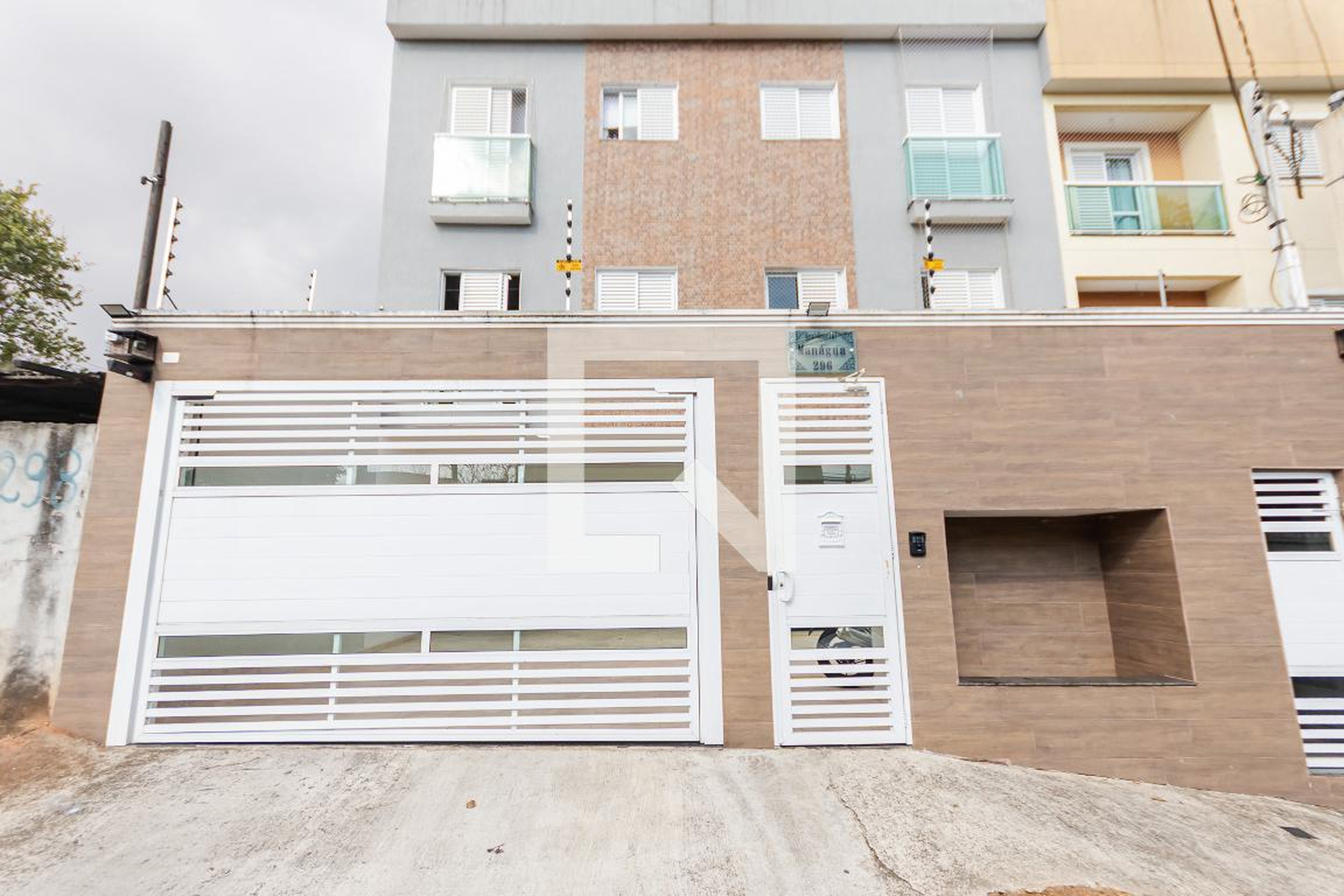 Fachada Condomínio em Rua Managua, 296