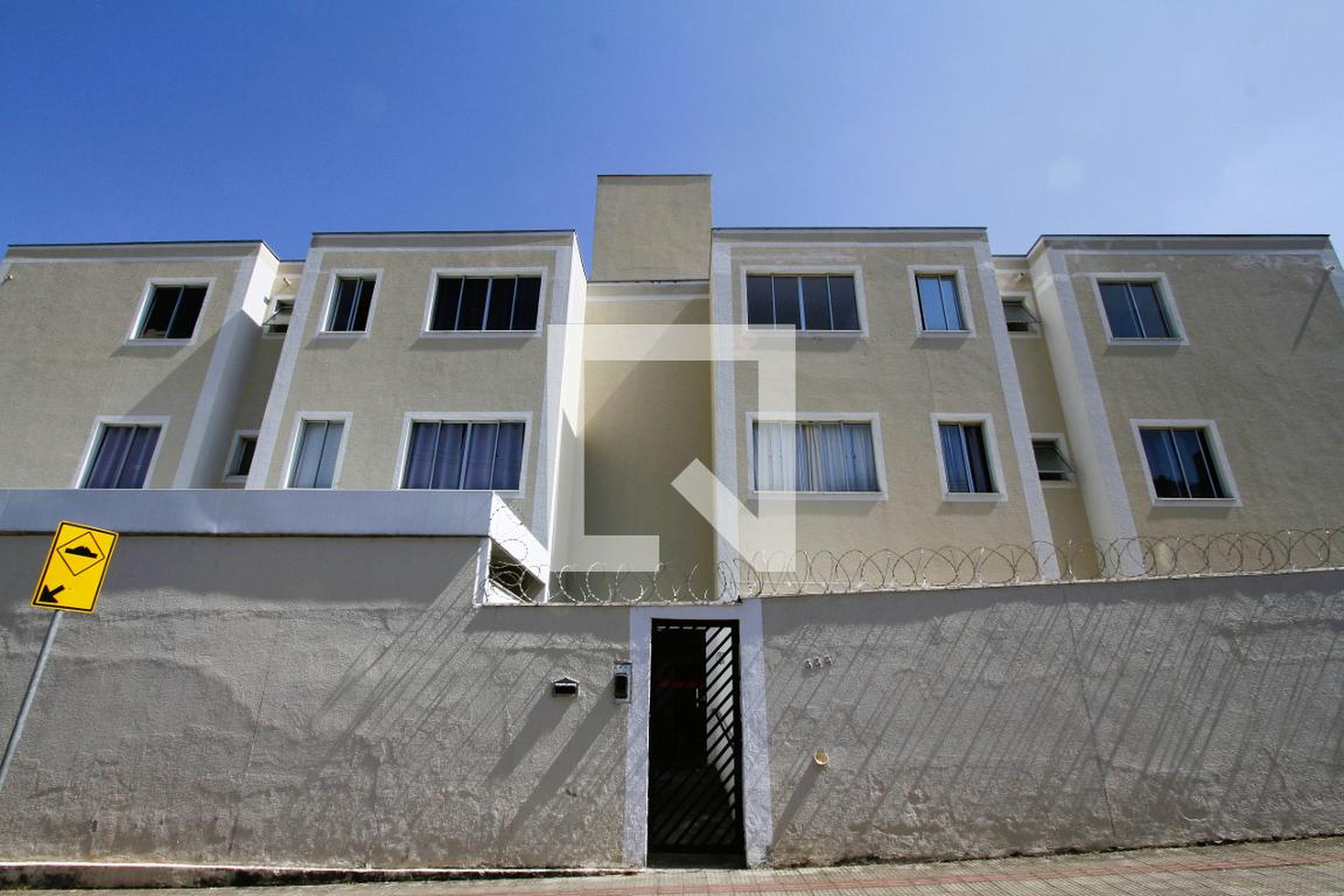 Fachada do Prédio Condomínio em Rua Marcos Coelho Neto, 444