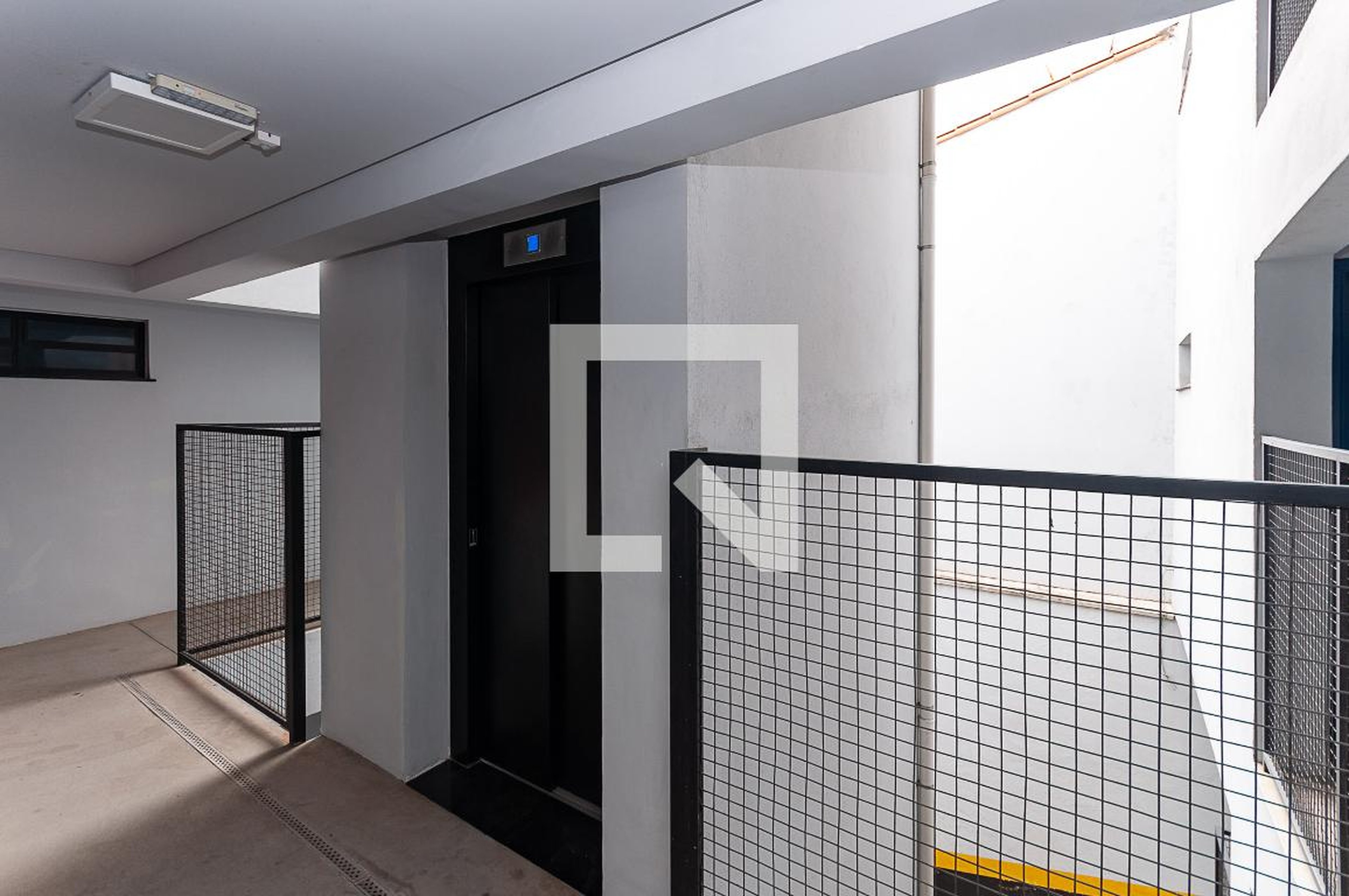 Área Comum - Prof Pedro Cunha