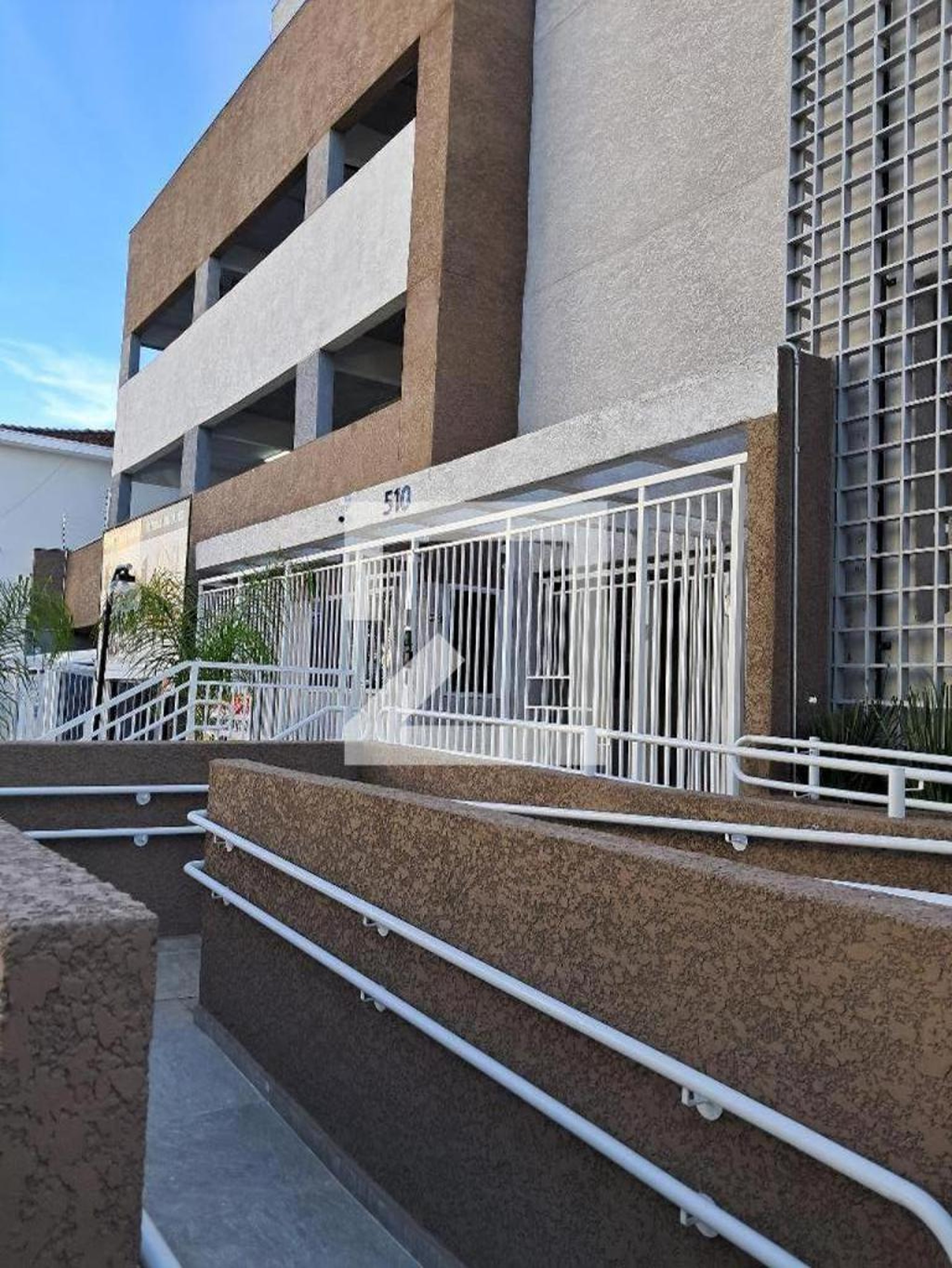 Fachada Condomínio Uni Alto da Lapa