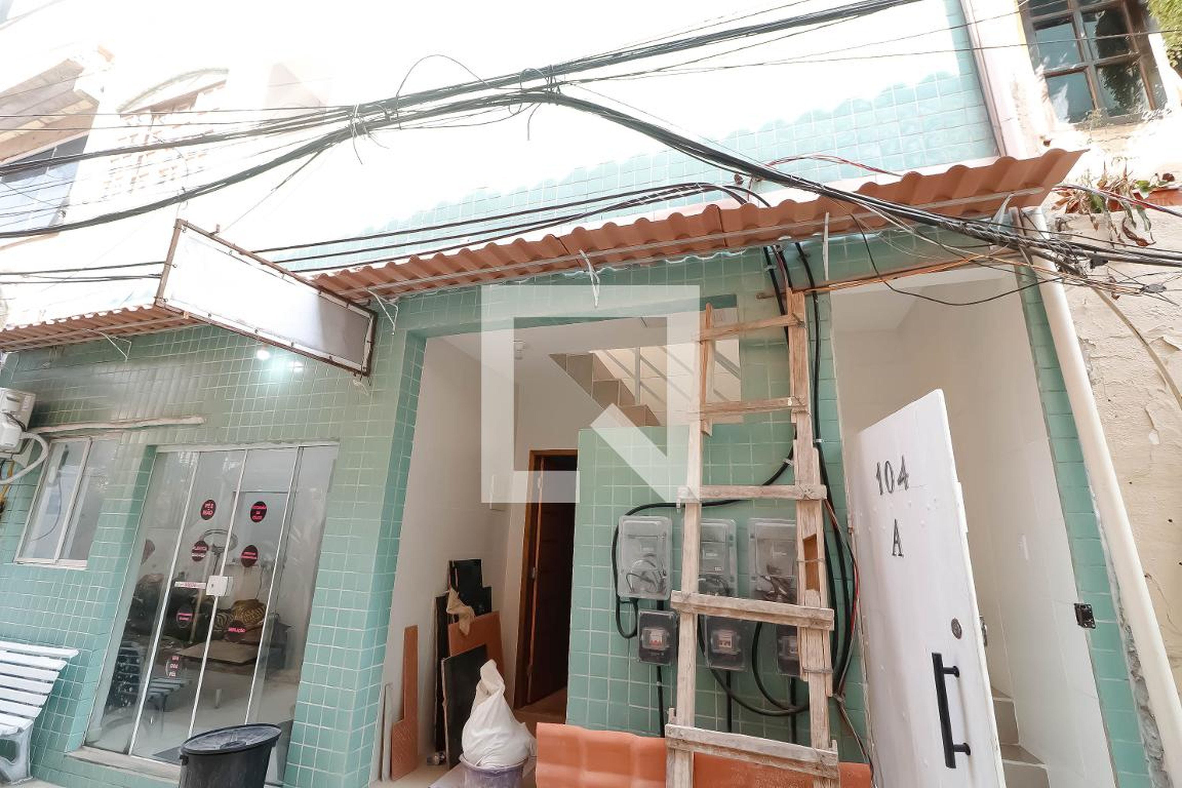 Fachada Condomínio em Avenida Armando Lombardi, 350