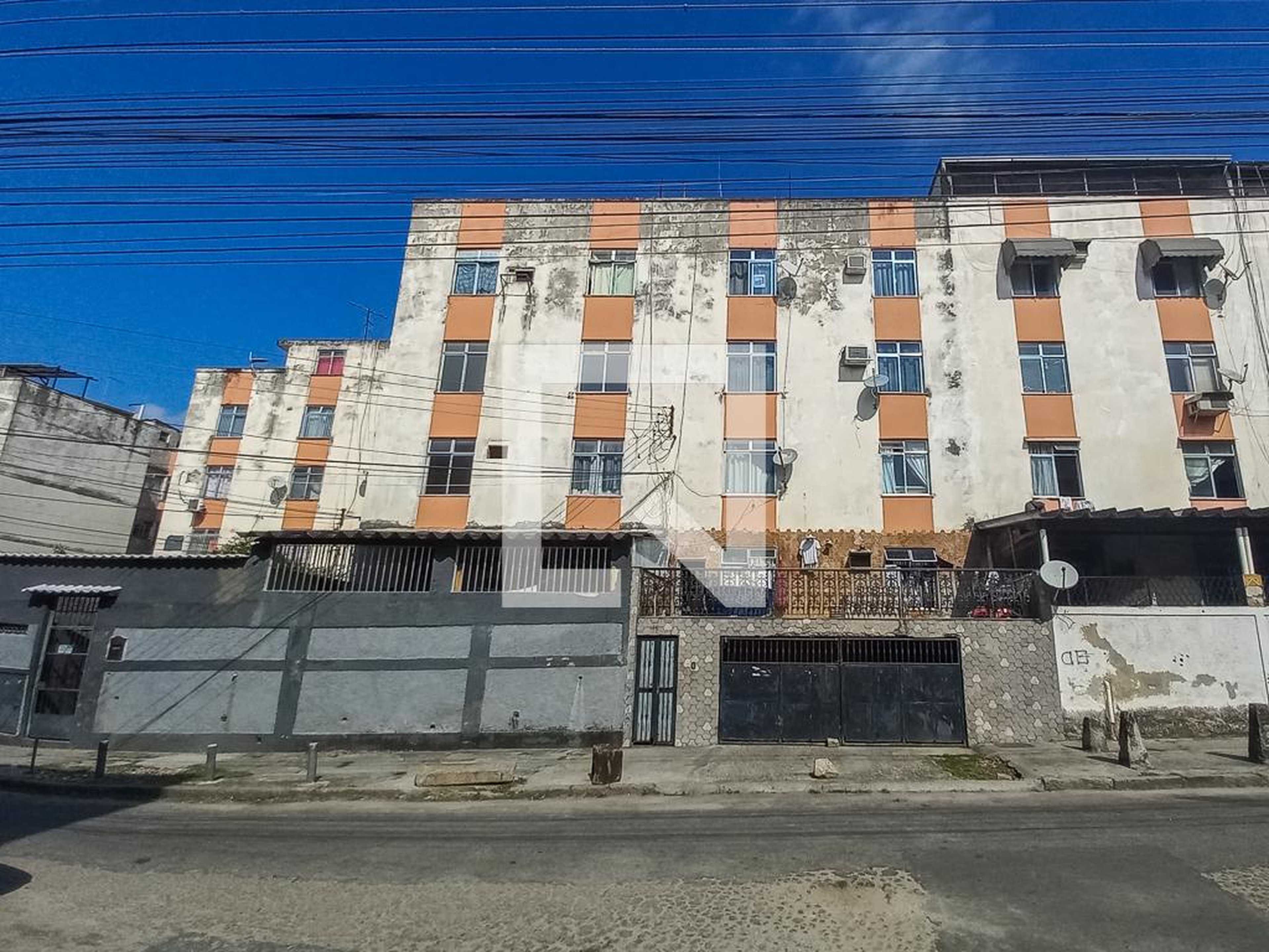 Fachada do Prédio Condomínio Conjunto Res. da Polícia Militar