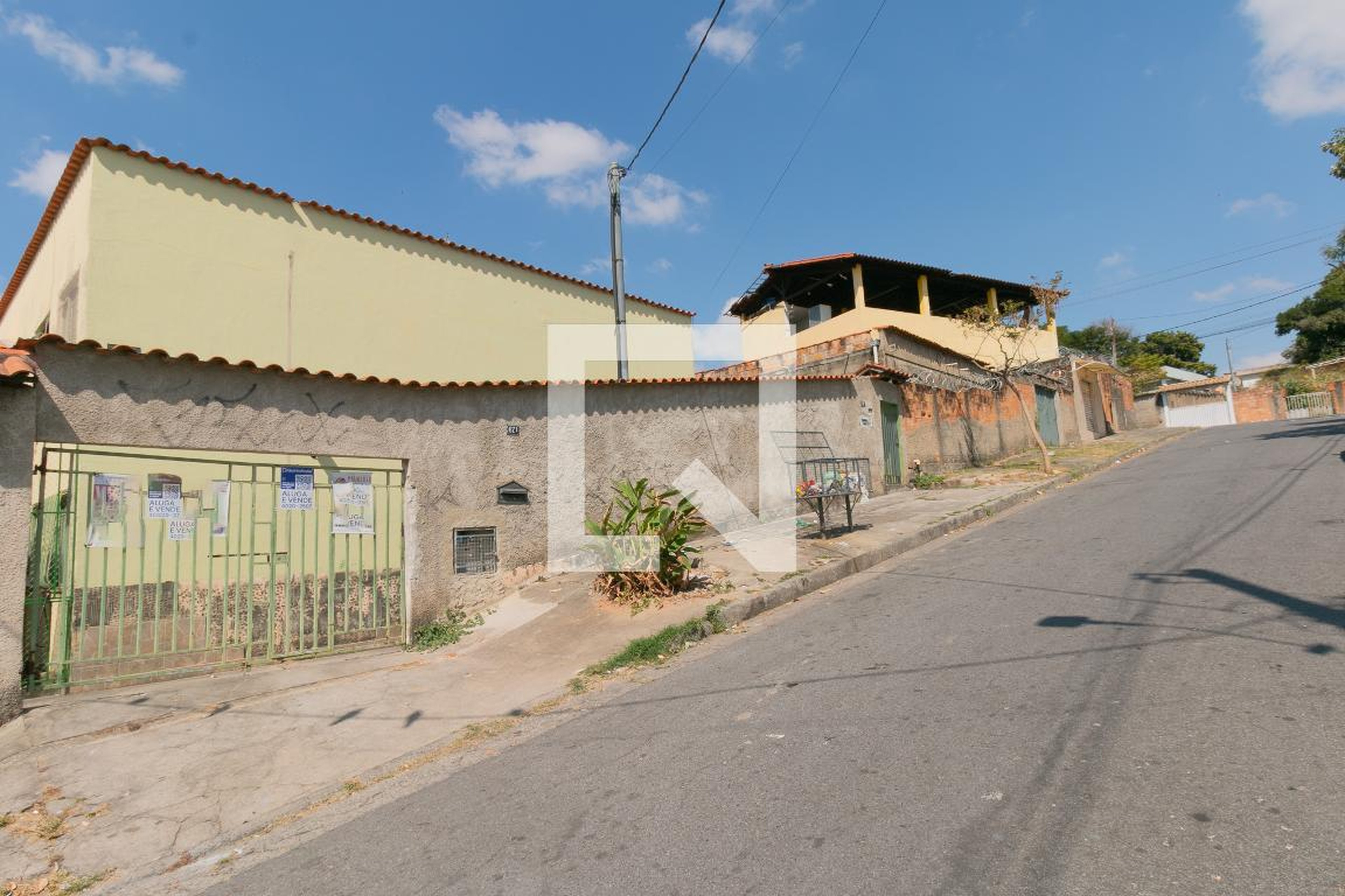 Fachada Condomínio em Rua Padre João Taváres, 67