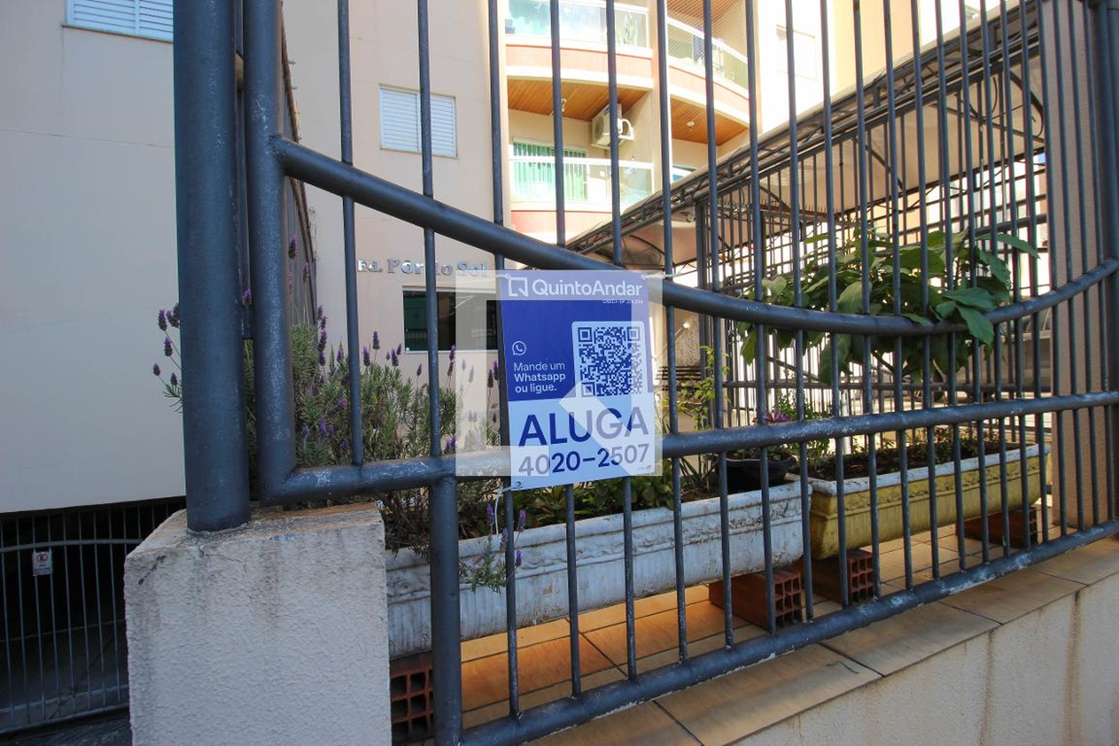 Fachada Condomínio POR do Sol