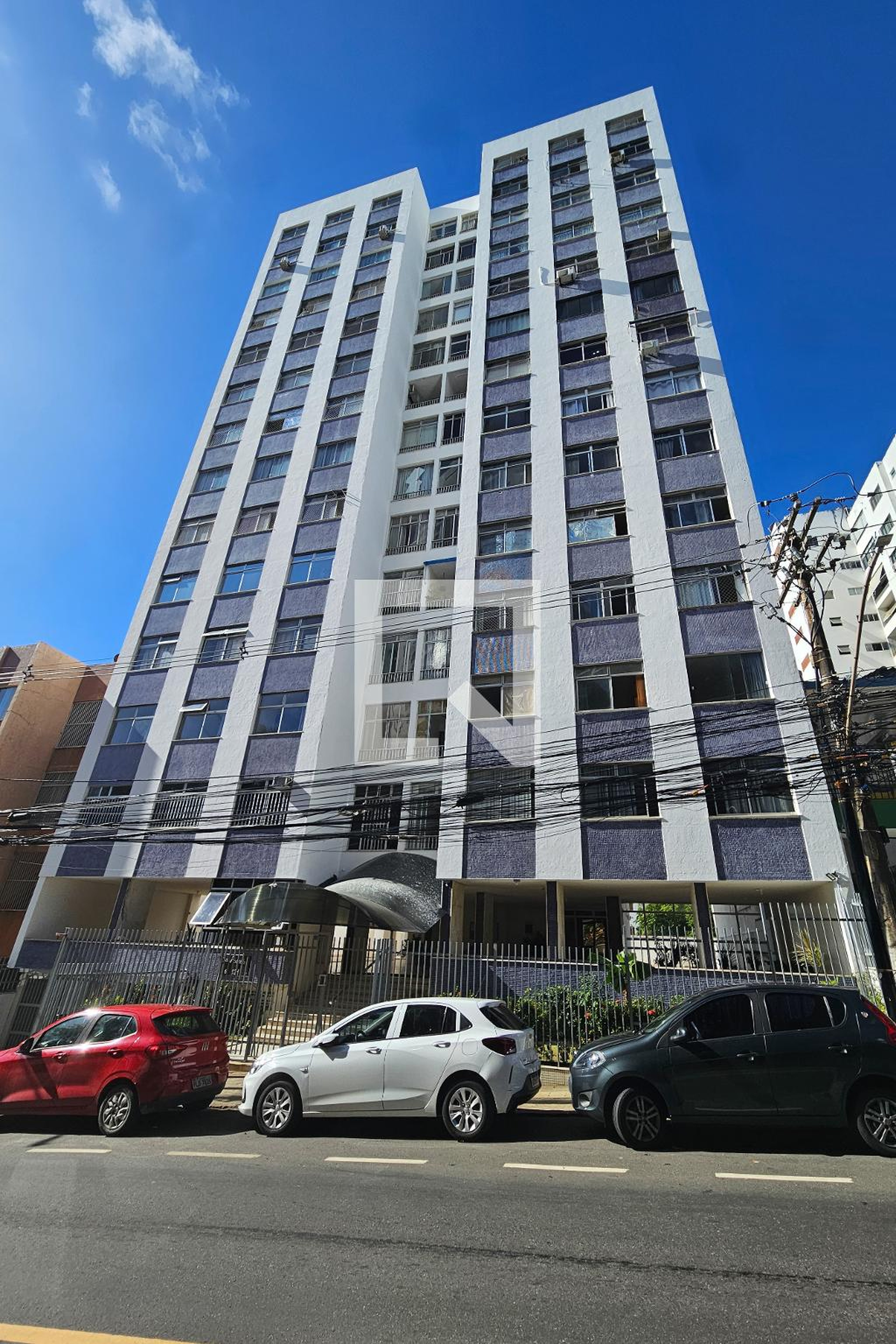 Fachada do Prédio Condomínio em Rua José Sátiro de Oliveira, 131