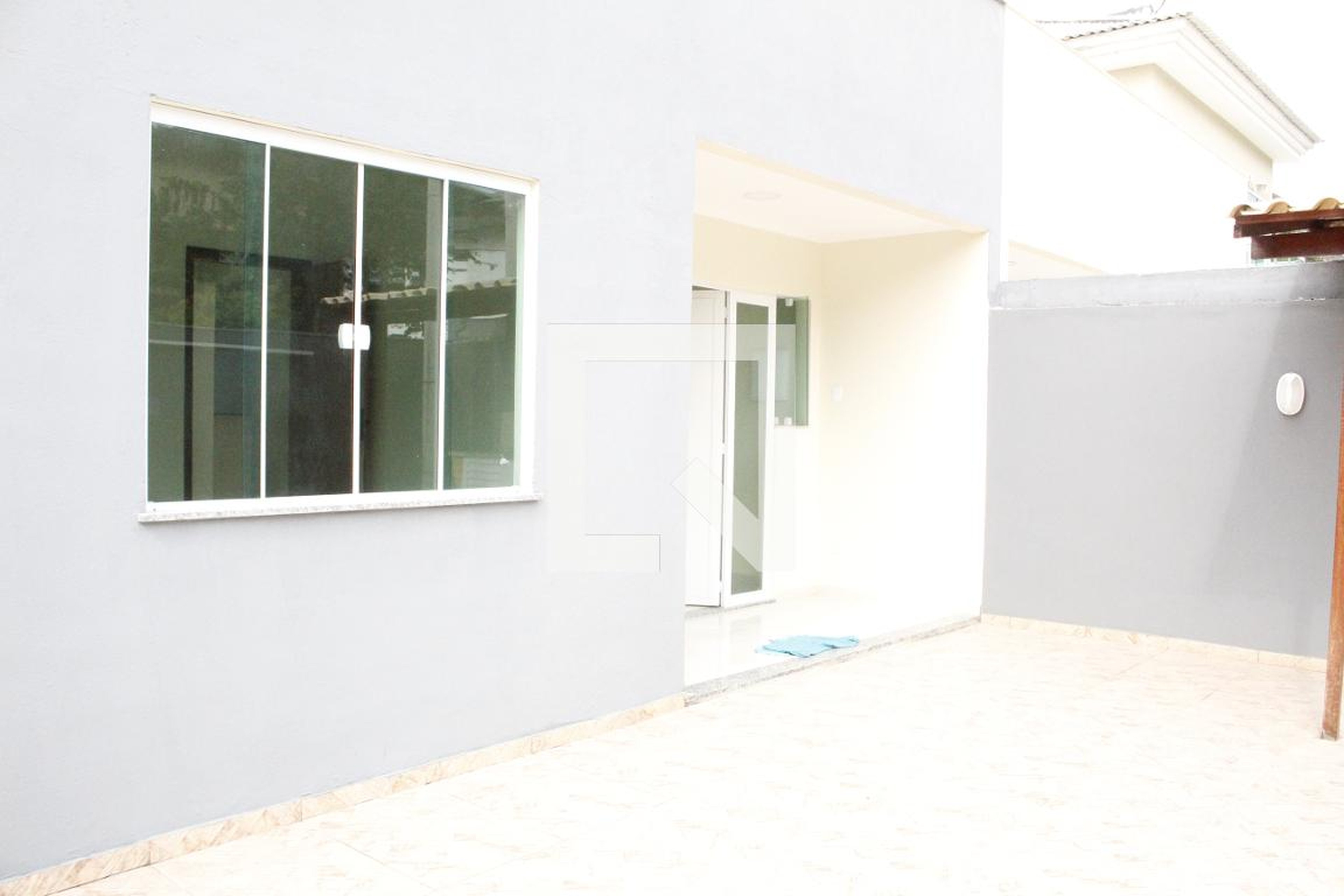 Entrada Condomínio em Rua Doutor Odim Góis, 240