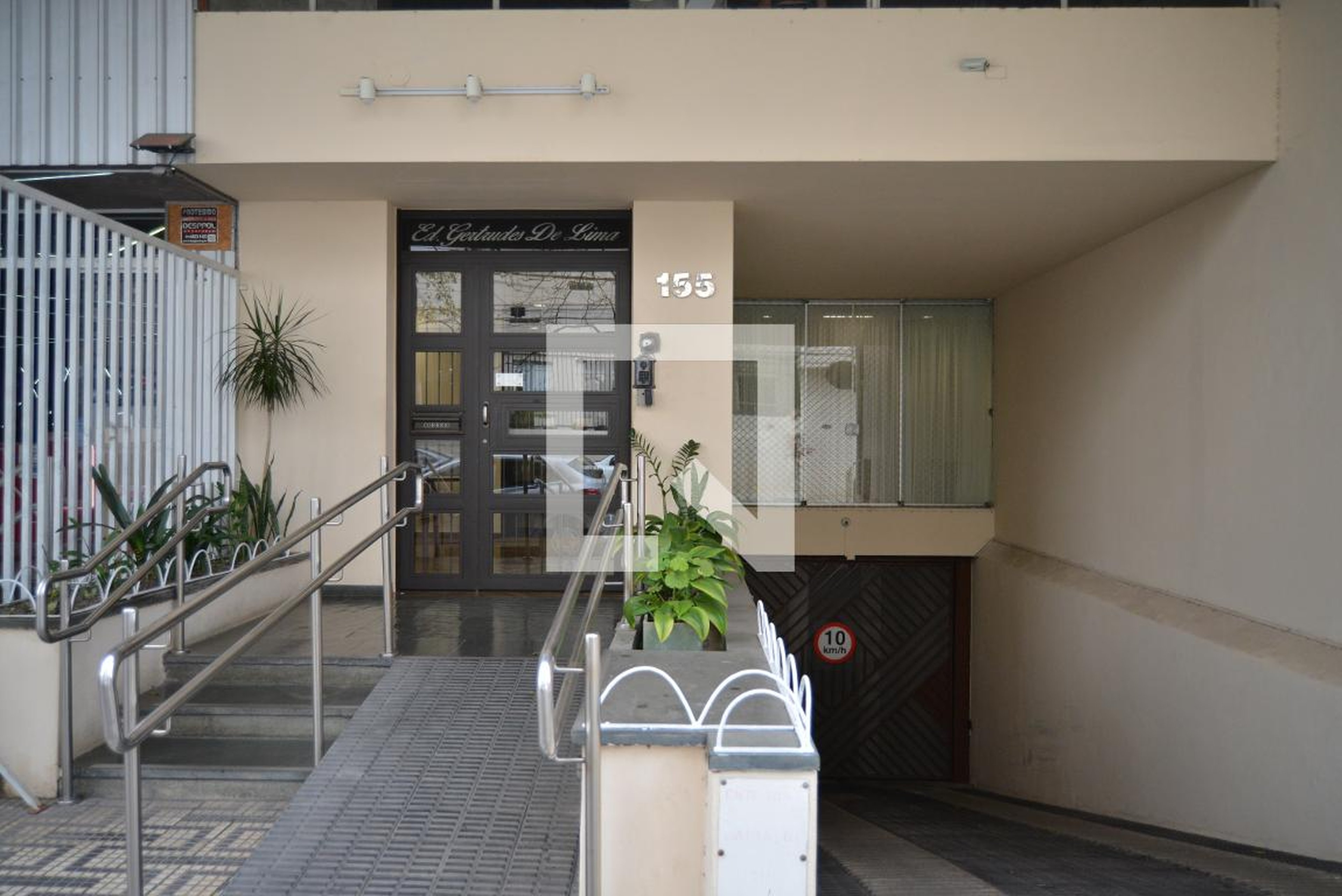 Fachada Condomínio Gertrudes de Lima