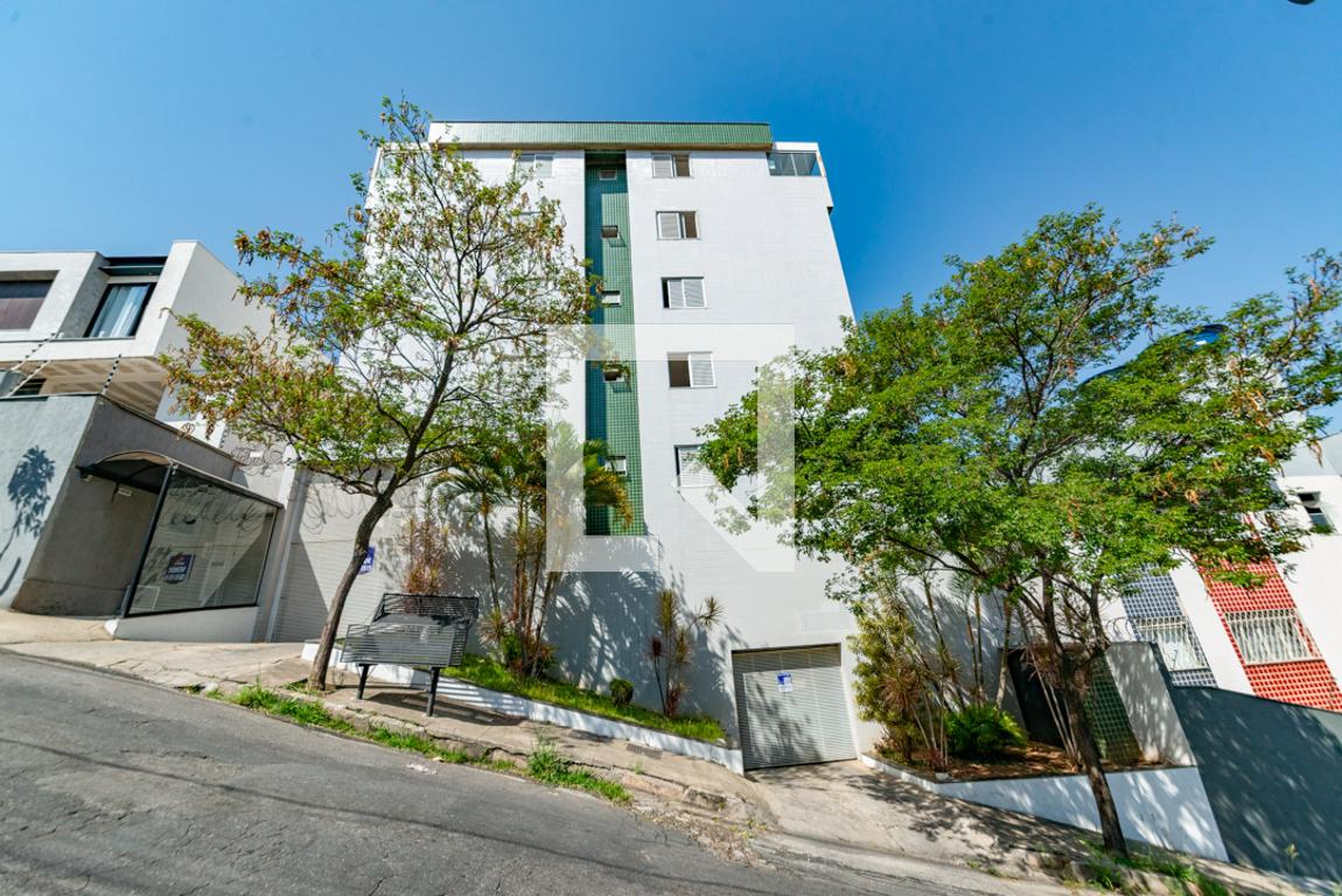 Fachada Condomínio em Rua Garret, 581