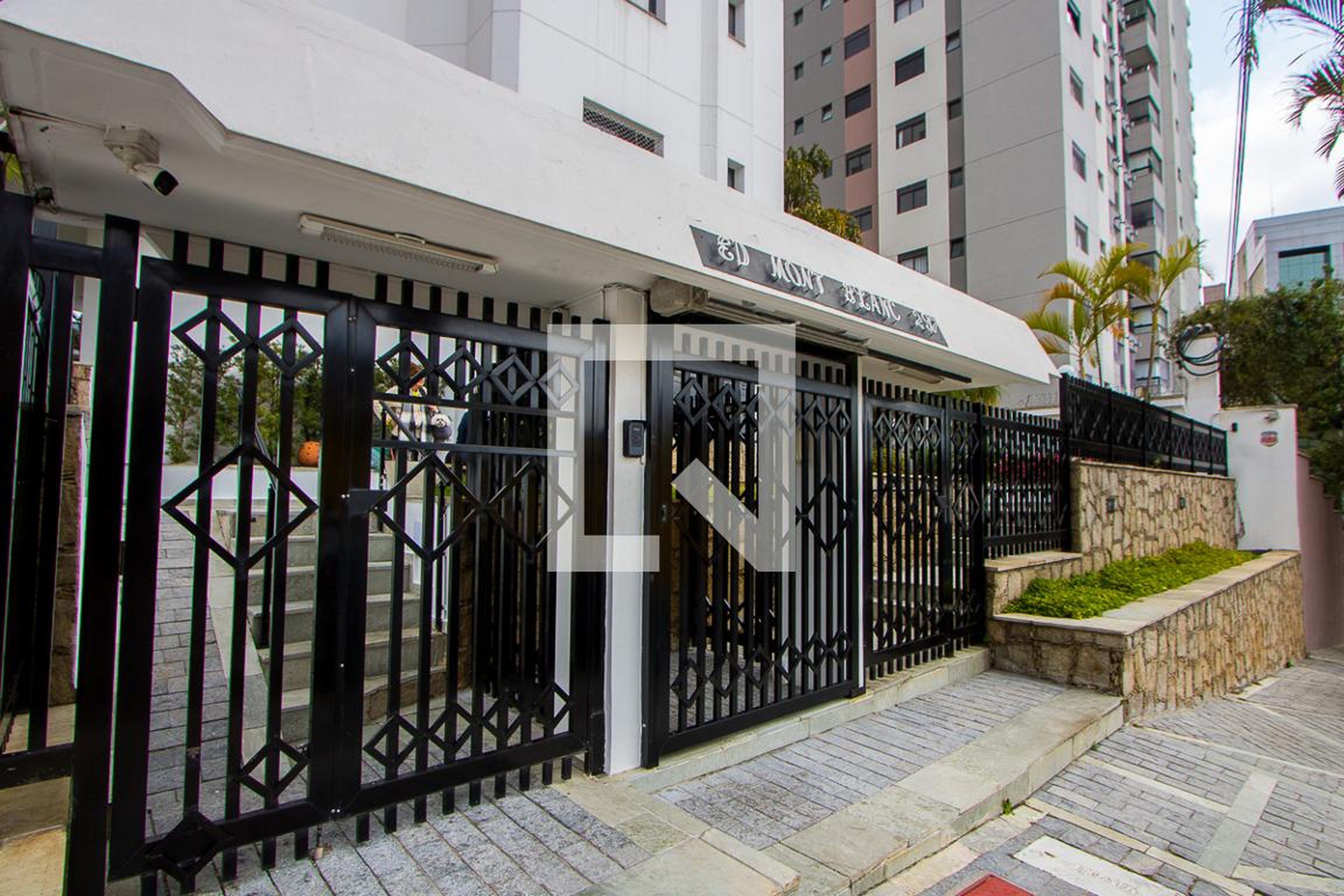 Fachada Edifício Mont Blanc