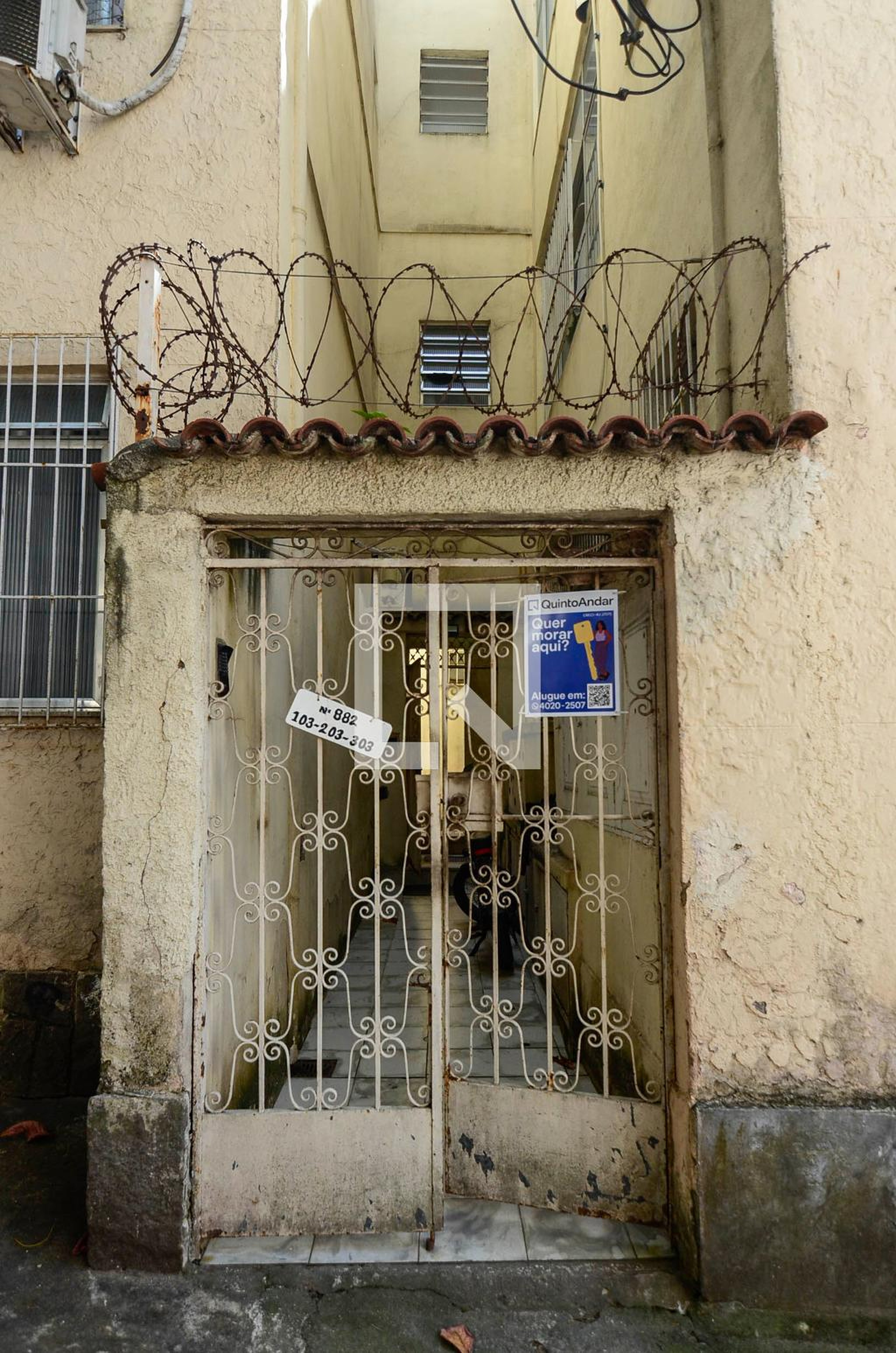 Fachada Condomínio em Rua Santa Alexandrina, 882