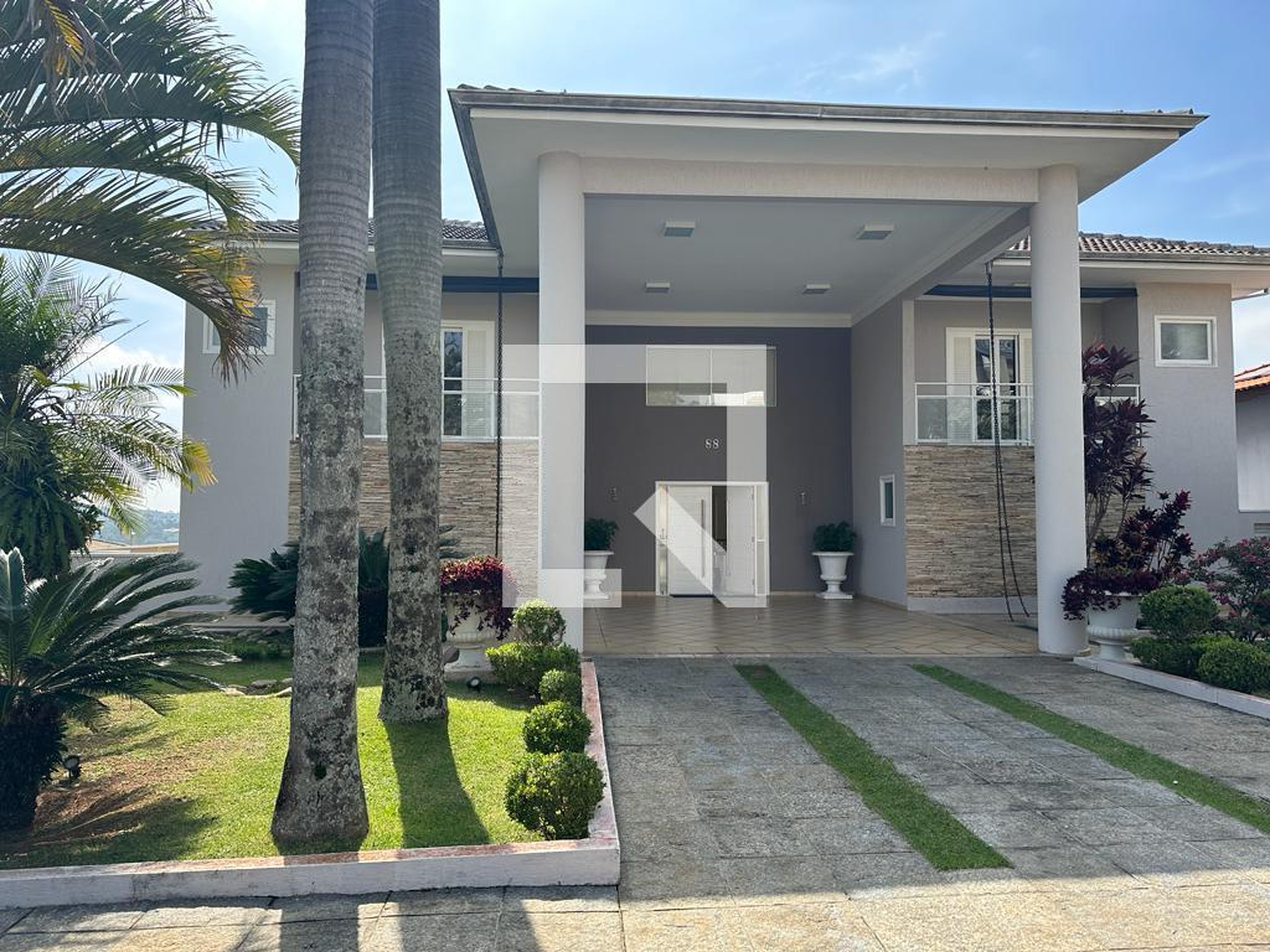 Fachada Condomínio em Alameda das Aroeiras, 88