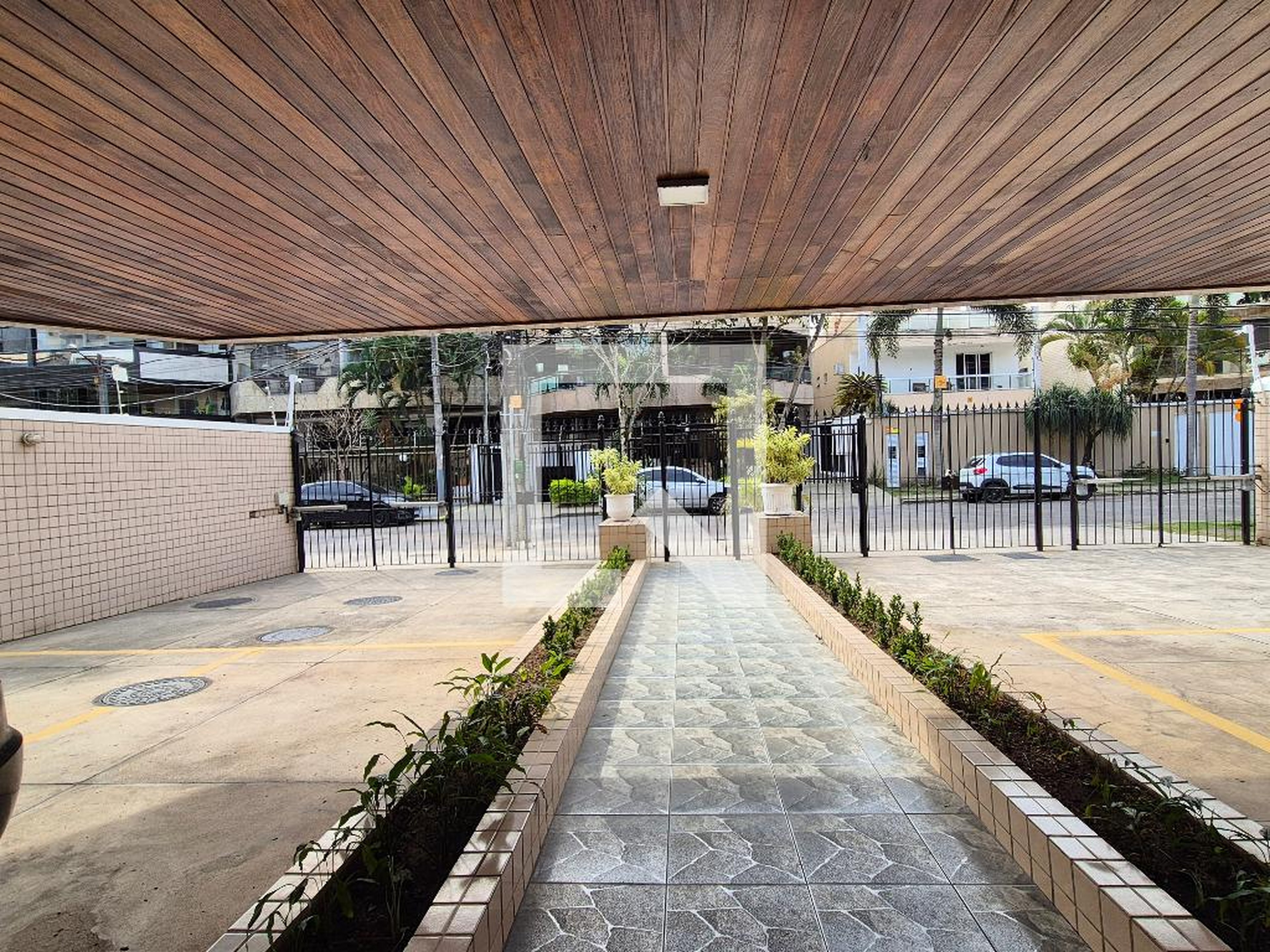 Entrada - Solar Remope XVI