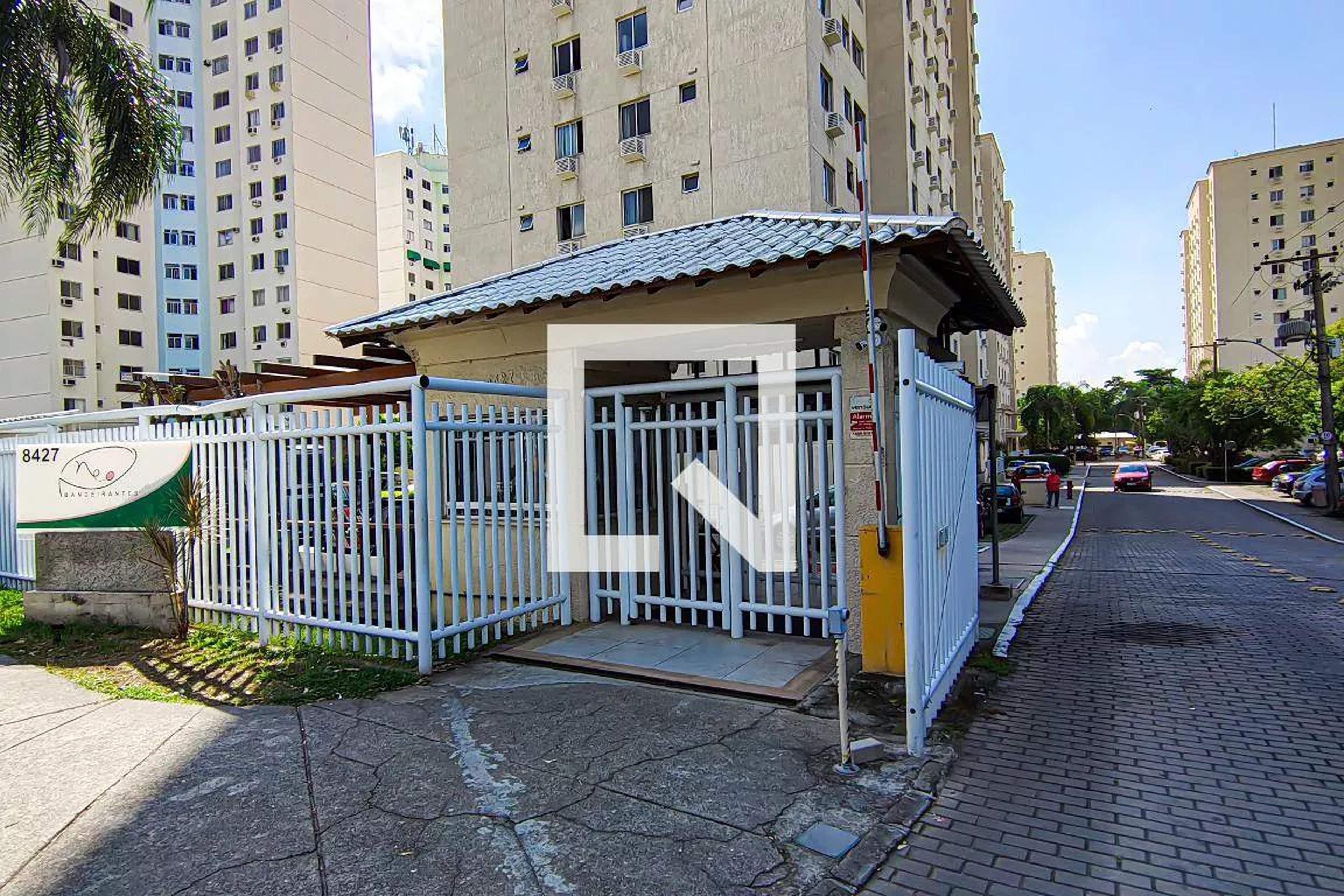 Fachada do Condomínio Condomínio NEO Bandeirantes