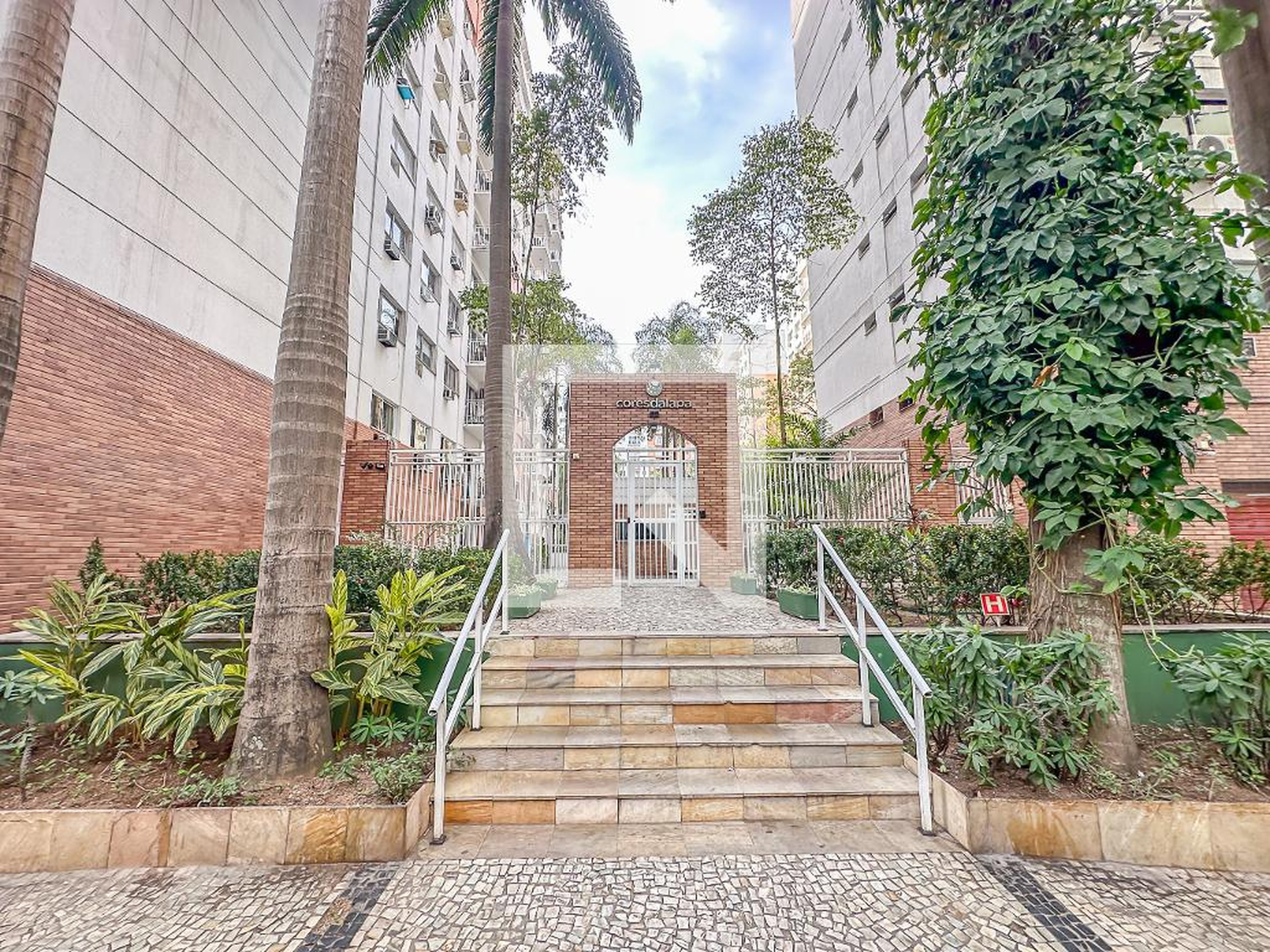 Fachada Condomínio Cores da Lapa