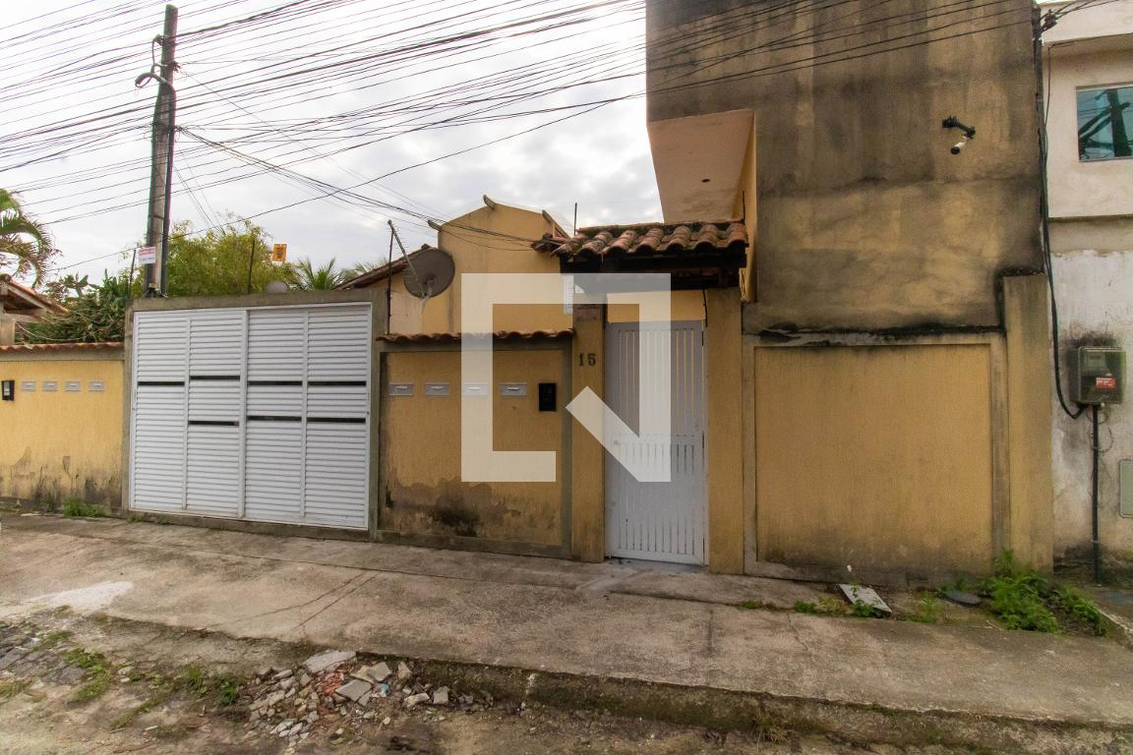 Fachada Condomínio em Rua dos Angicos, 15