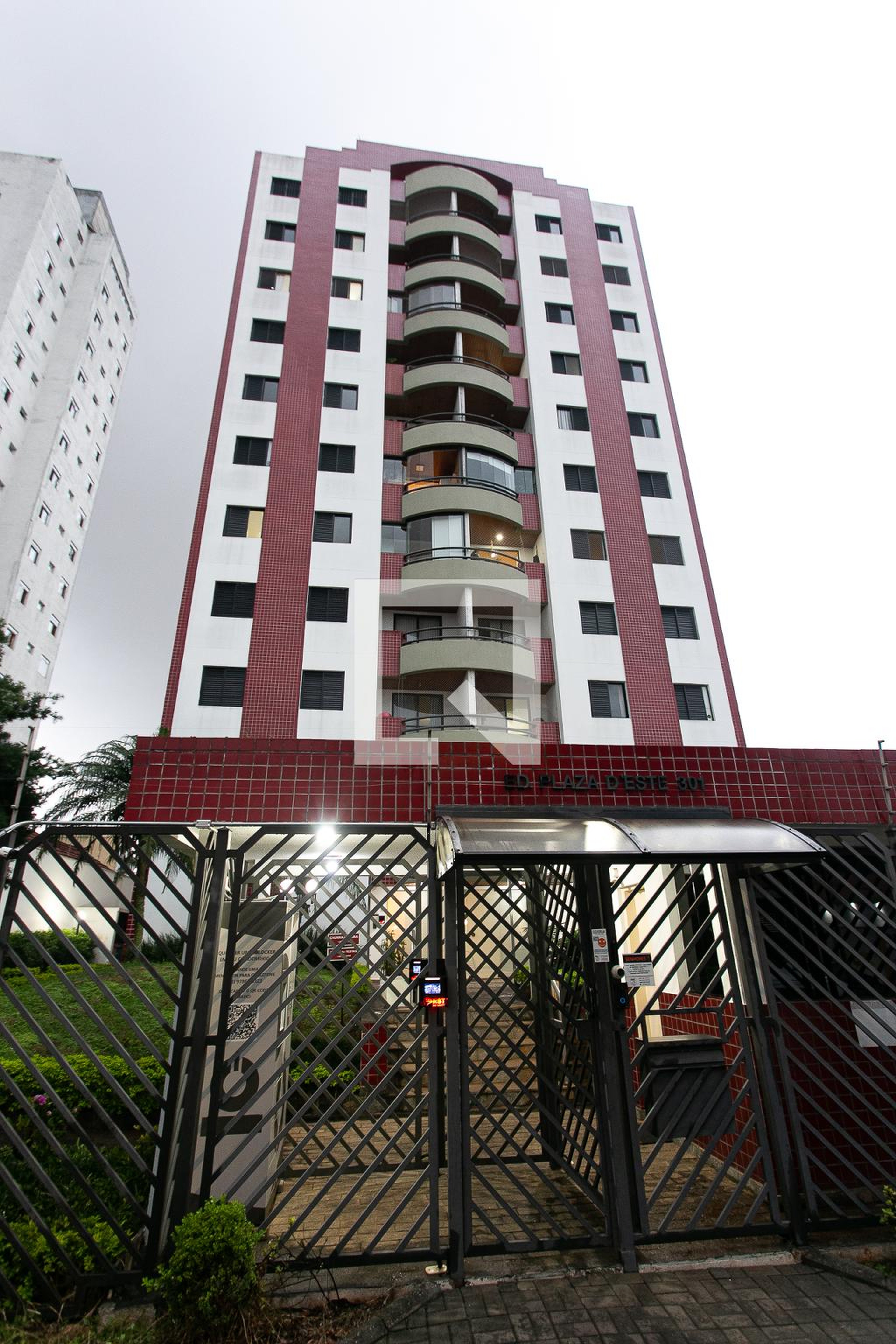 Fachada Edifício Plaza D Este