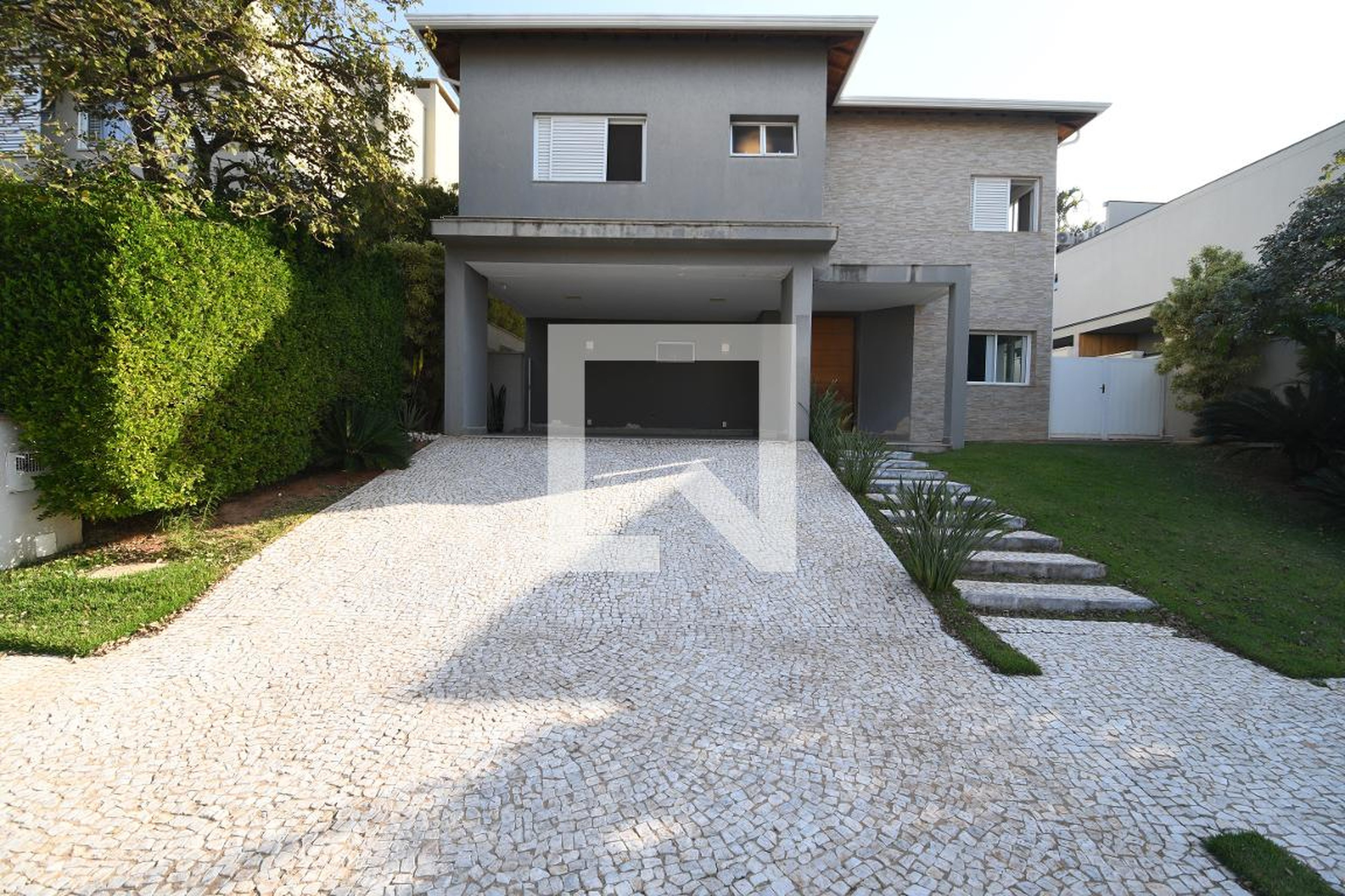 Fachada Condomínio Alphaville Dom Pedro