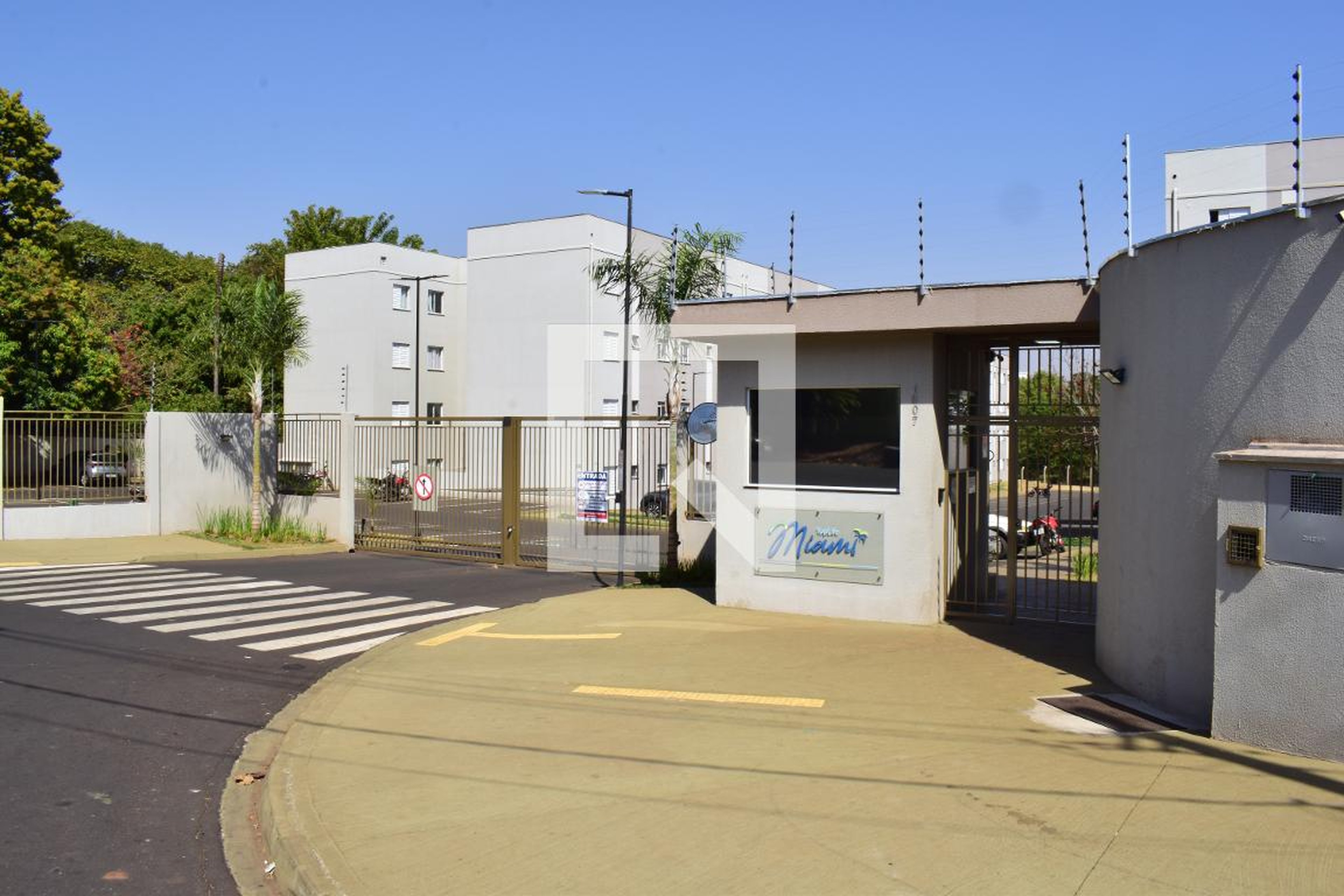 Fachada do Prédio Condomínio Lar Miame