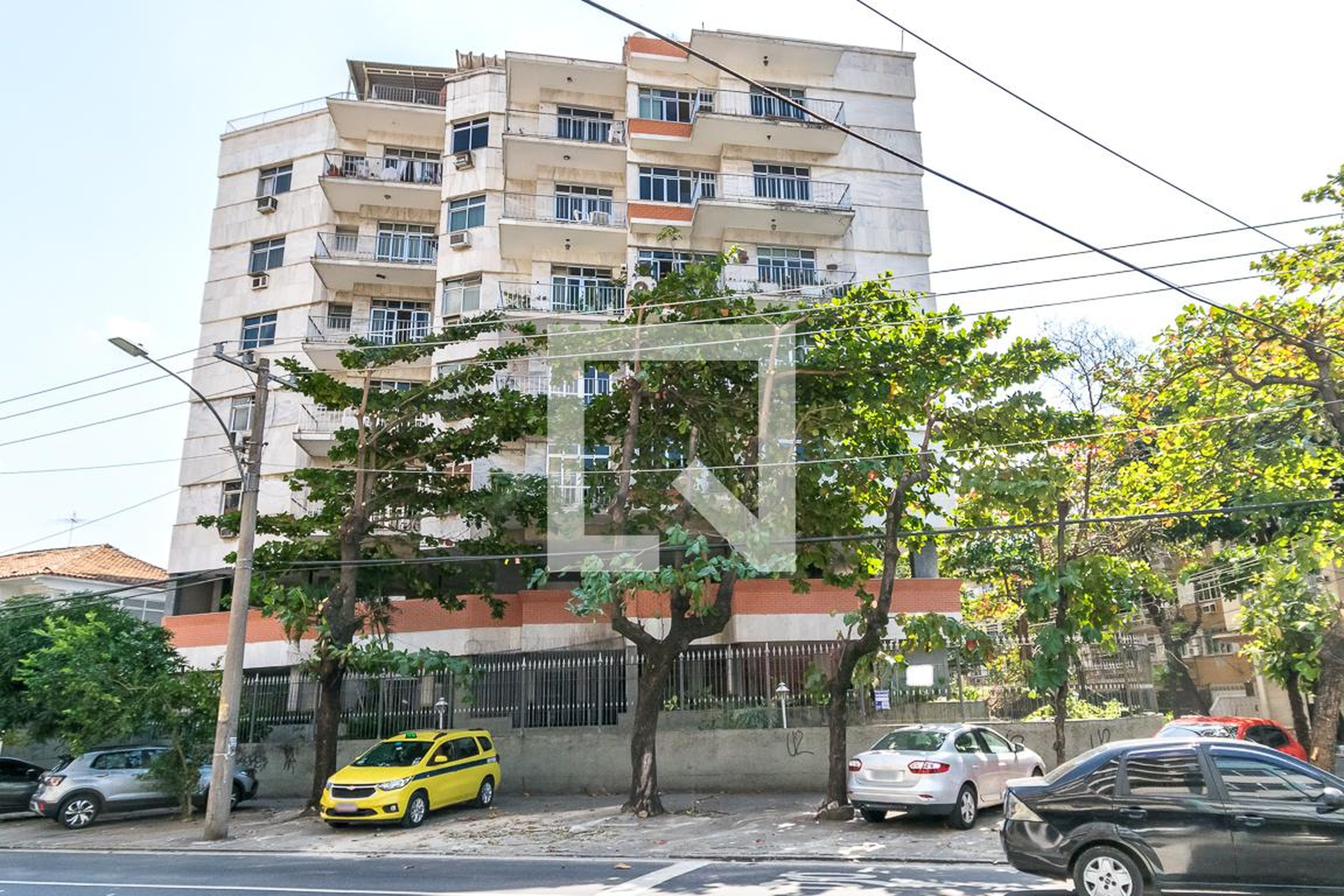 Fachada do Prédio Condomínio em Rua Tomás Lopes, 809