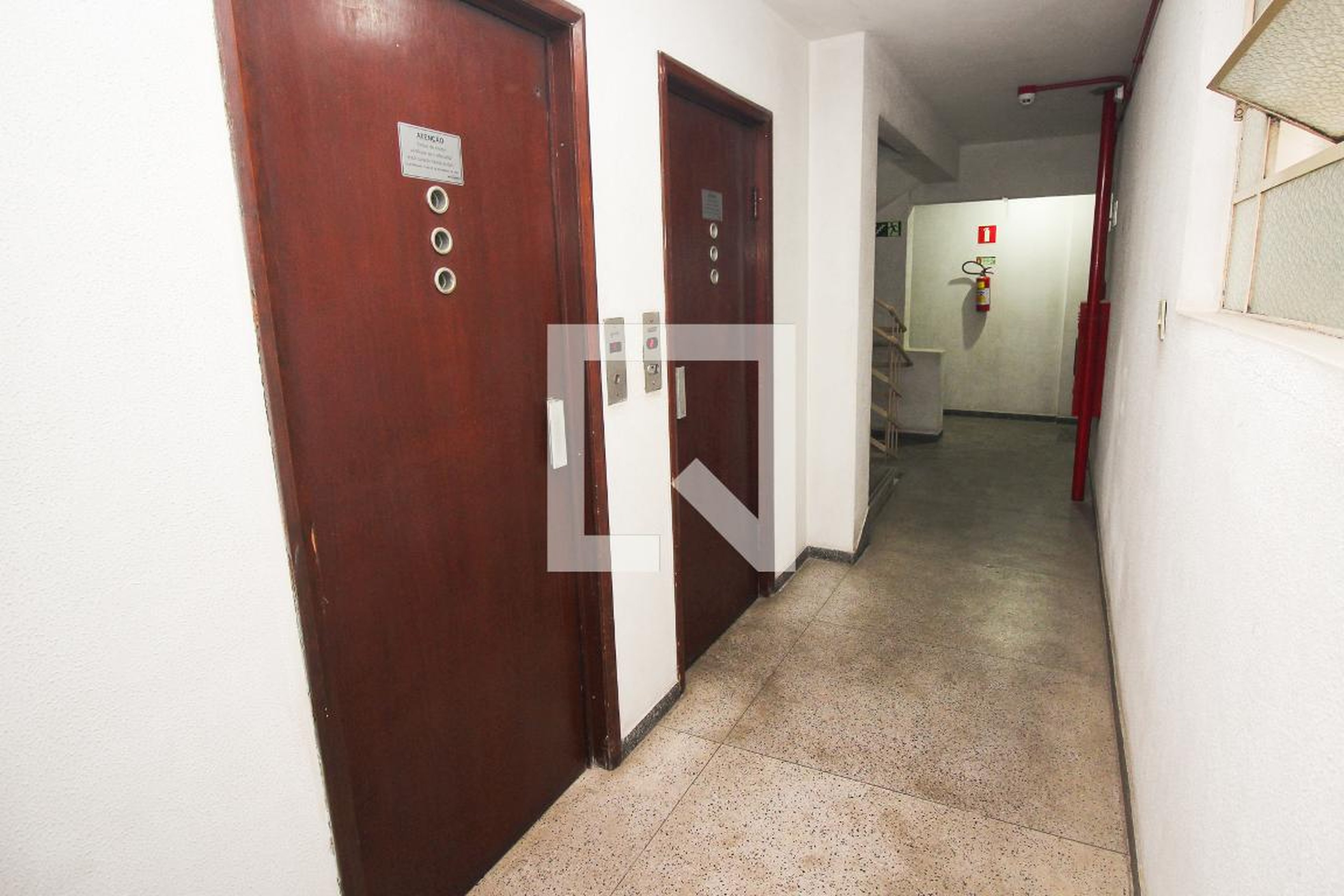 Hall de entrada - Edifício Santa Lúcia