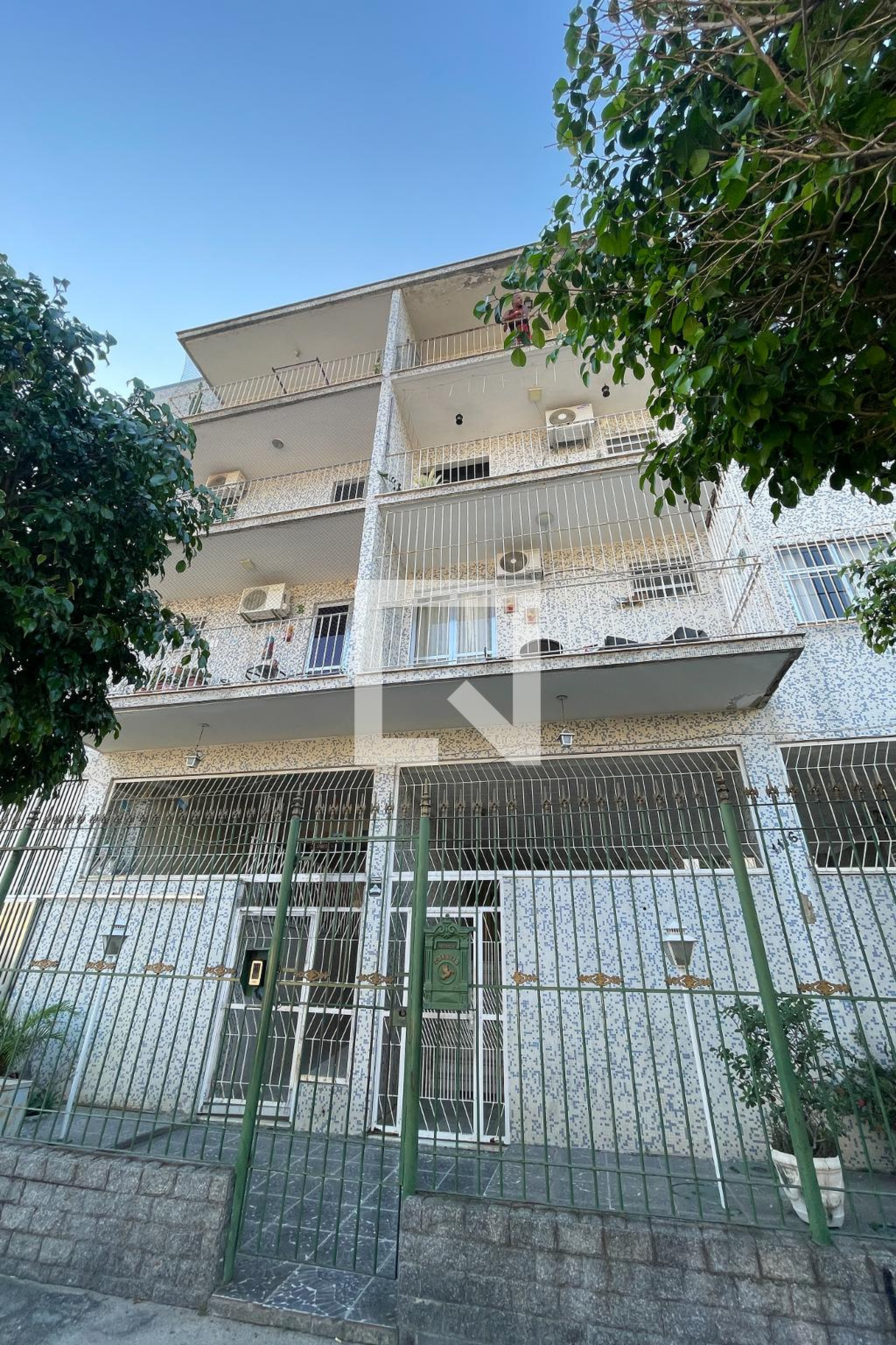 Fachada do Prédio Condomínio em Rua Comandante Coelho, 1116