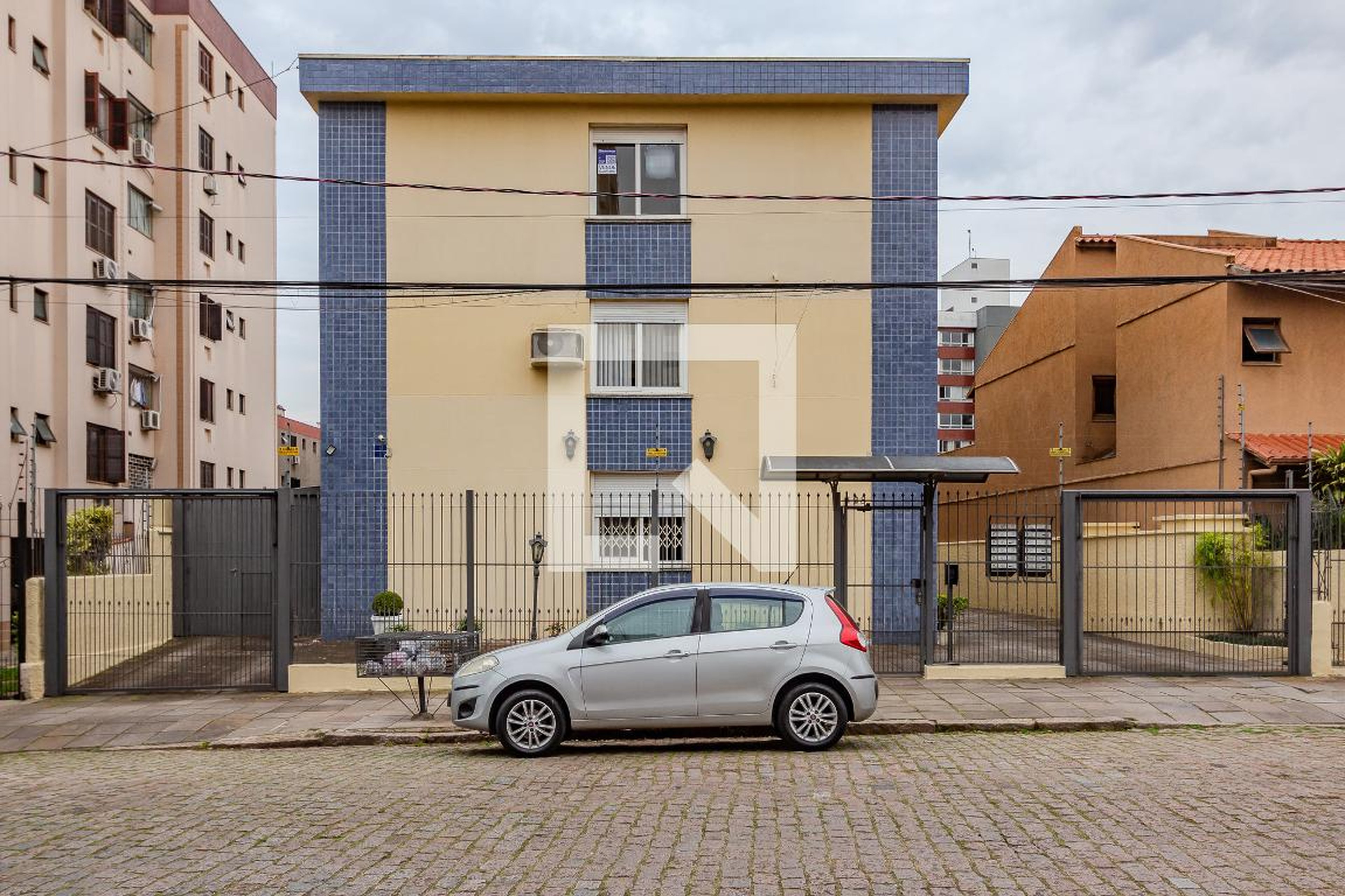 Fachada Condomínio Dona Inocência